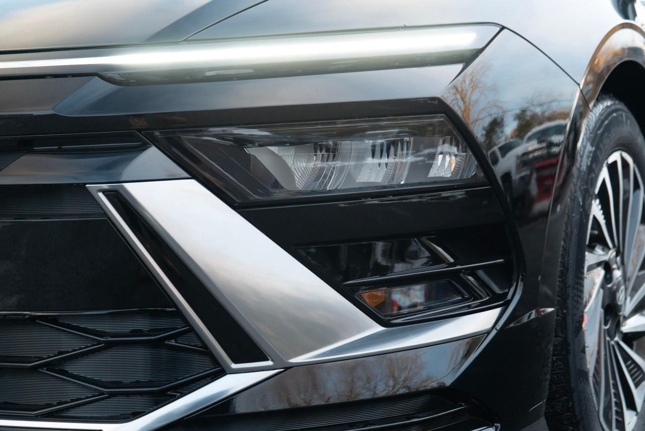 2026 Hyundai Sonata Hybrid Preferred-Trend FWD Photo3