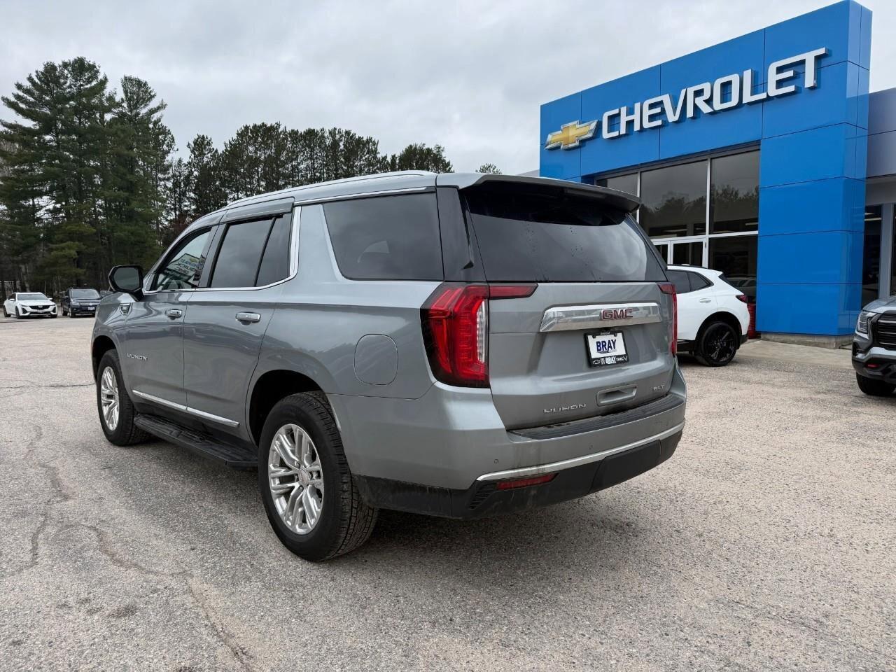 2024 GMC Yukon SLT ALL WEATHER MATS. RUNNING BOARDS. REAR SEAT ME Photo3