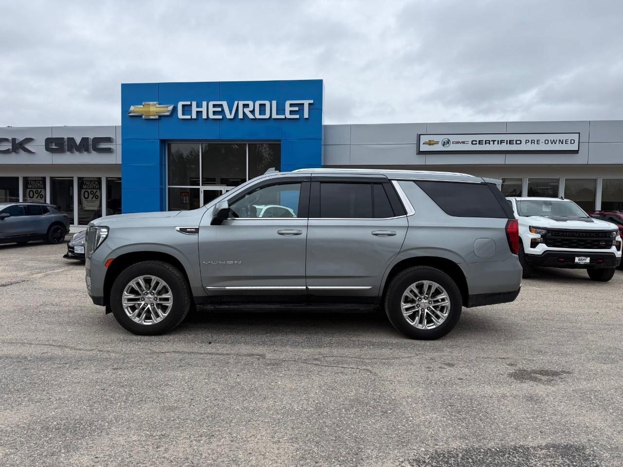 2024 GMC Yukon SLT ALL WEATHER MATS. RUNNING BOARDS. REAR SEAT ME Photo