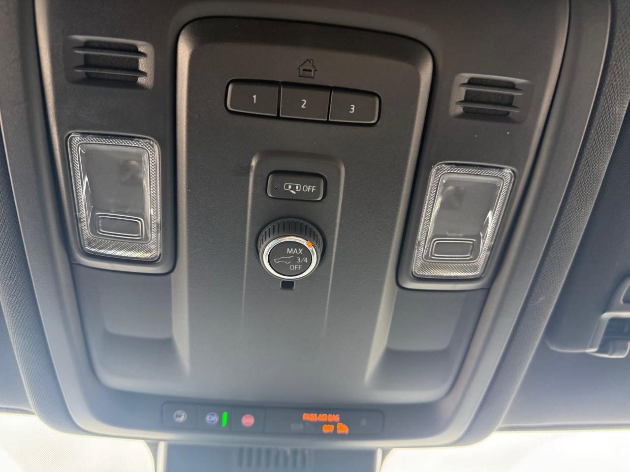 2024 GMC Yukon SLT ALL WEATHER MATS. RUNNING BOARDS. REAR SEAT ME Photo