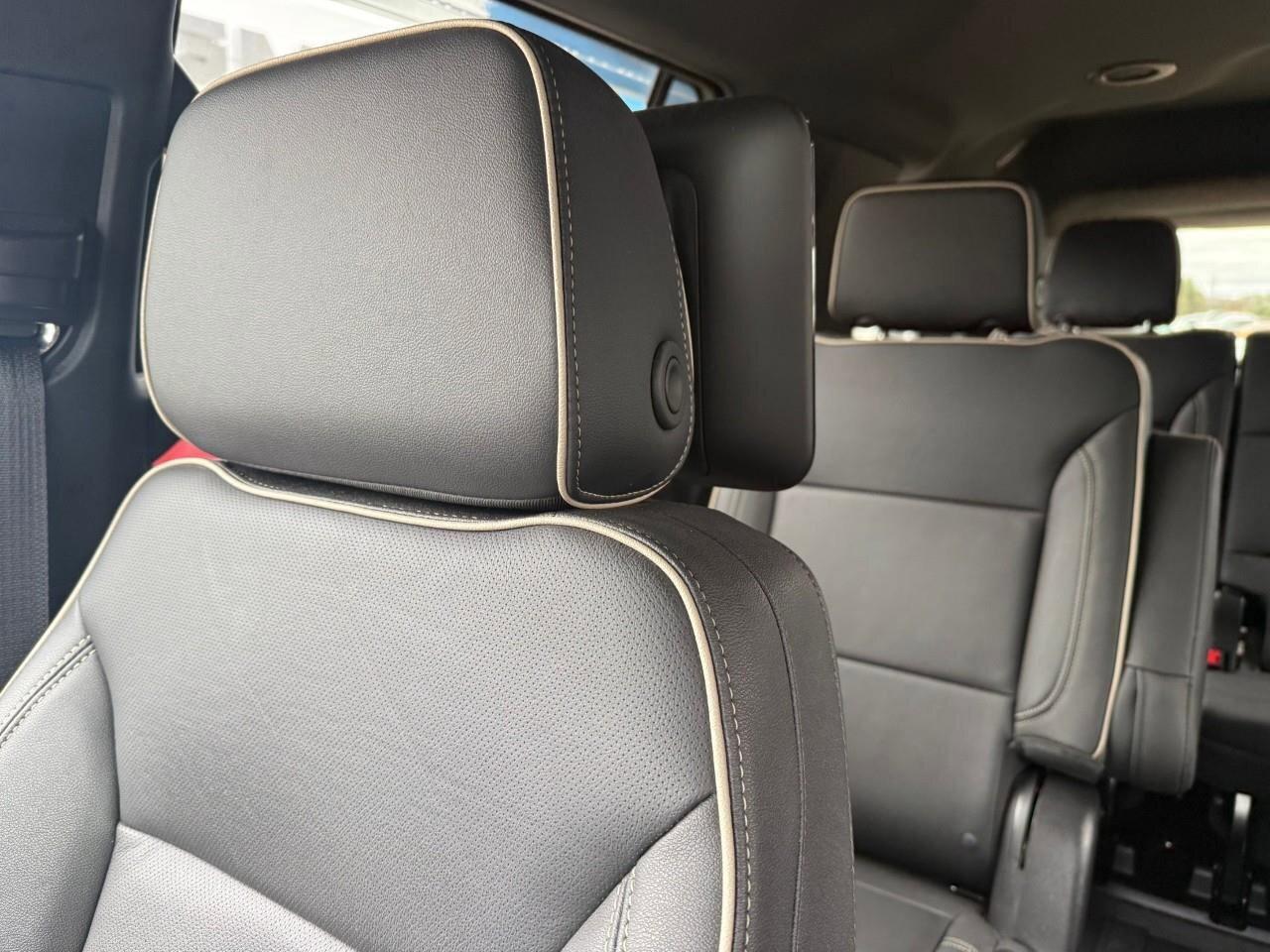 2024 GMC Yukon SLT ALL WEATHER MATS. RUNNING BOARDS. REAR SEAT ME Photo
