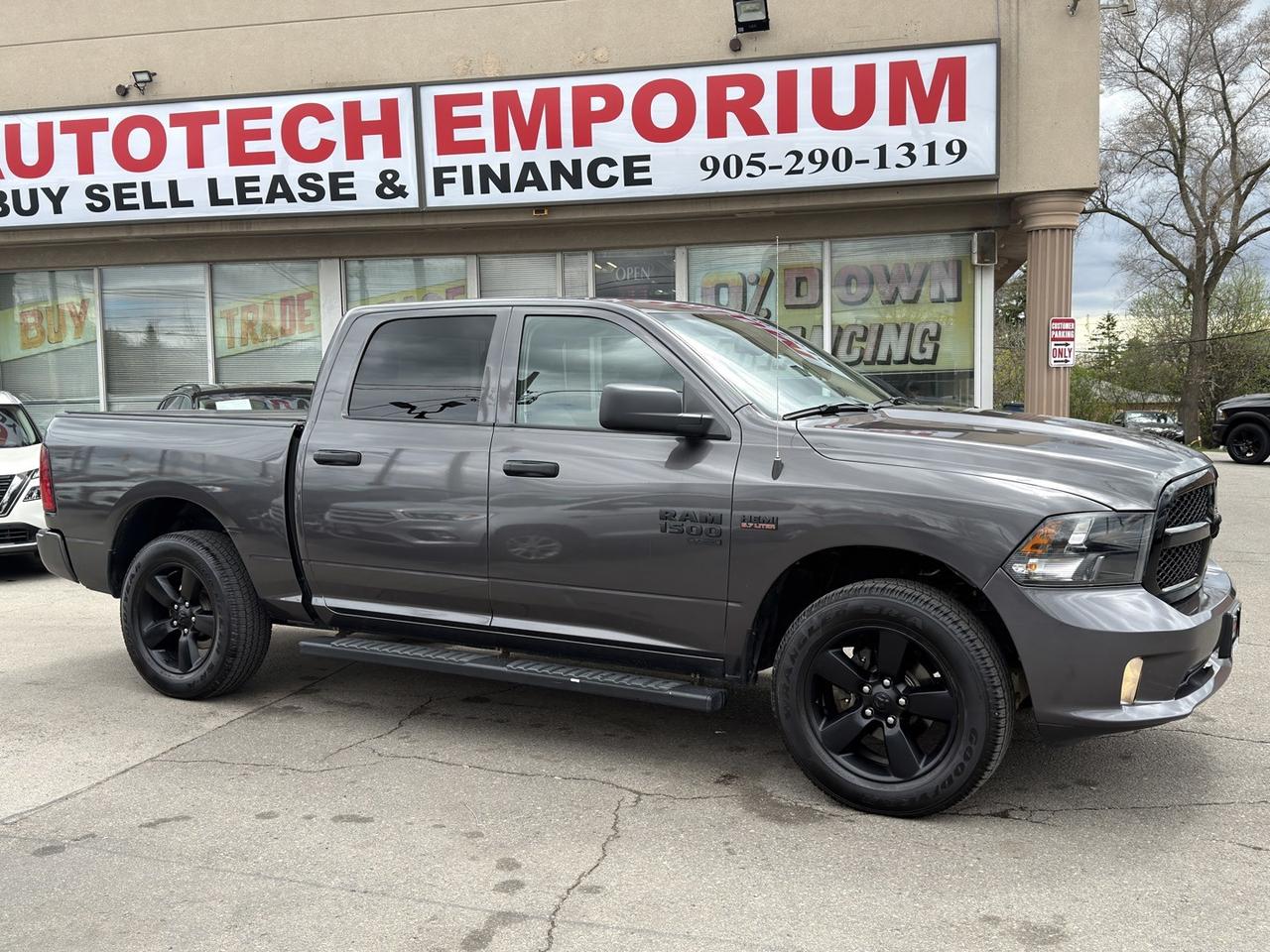 2022 RAM 1500 Classic Express Crew Cab 5.7 HEMI 4X4   Htd Steering   Htd Photo
