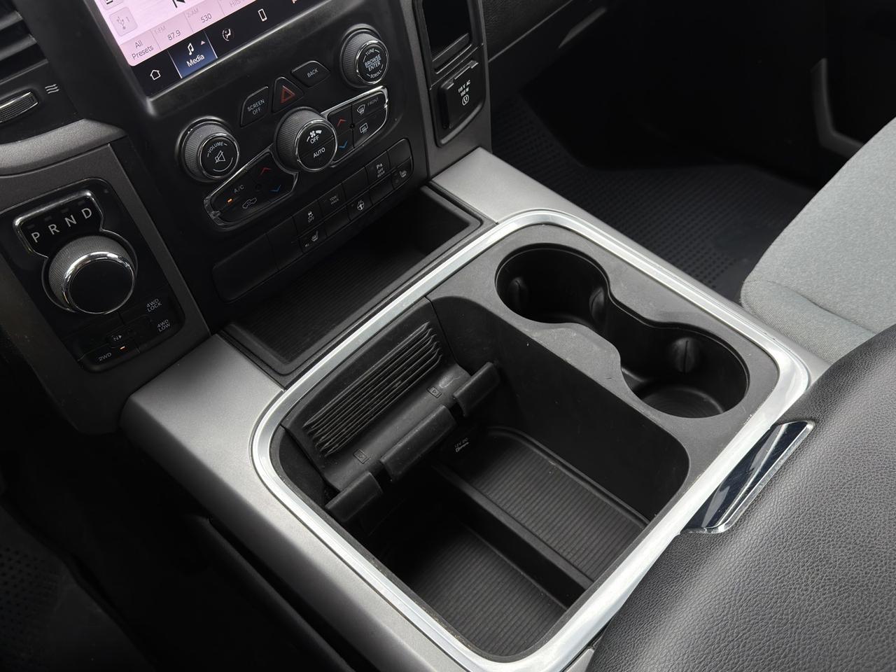 2022 RAM 1500 Classic Express Crew Cab 5.7 HEMI 4X4   Htd Steering   Htd Photo
