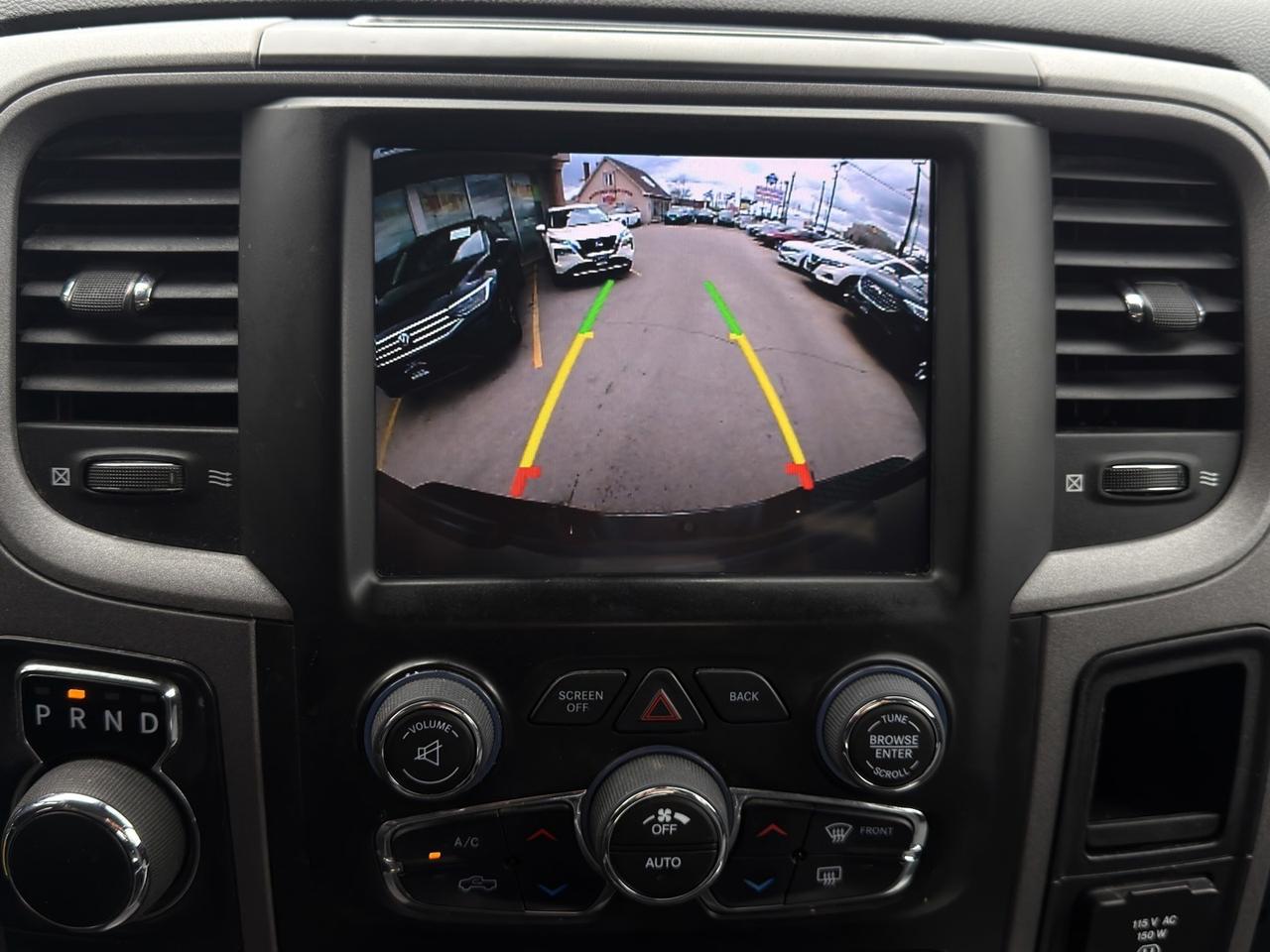 2022 RAM 1500 Classic Express Crew Cab 5.7 HEMI 4X4   Htd Steering   Htd Photo
