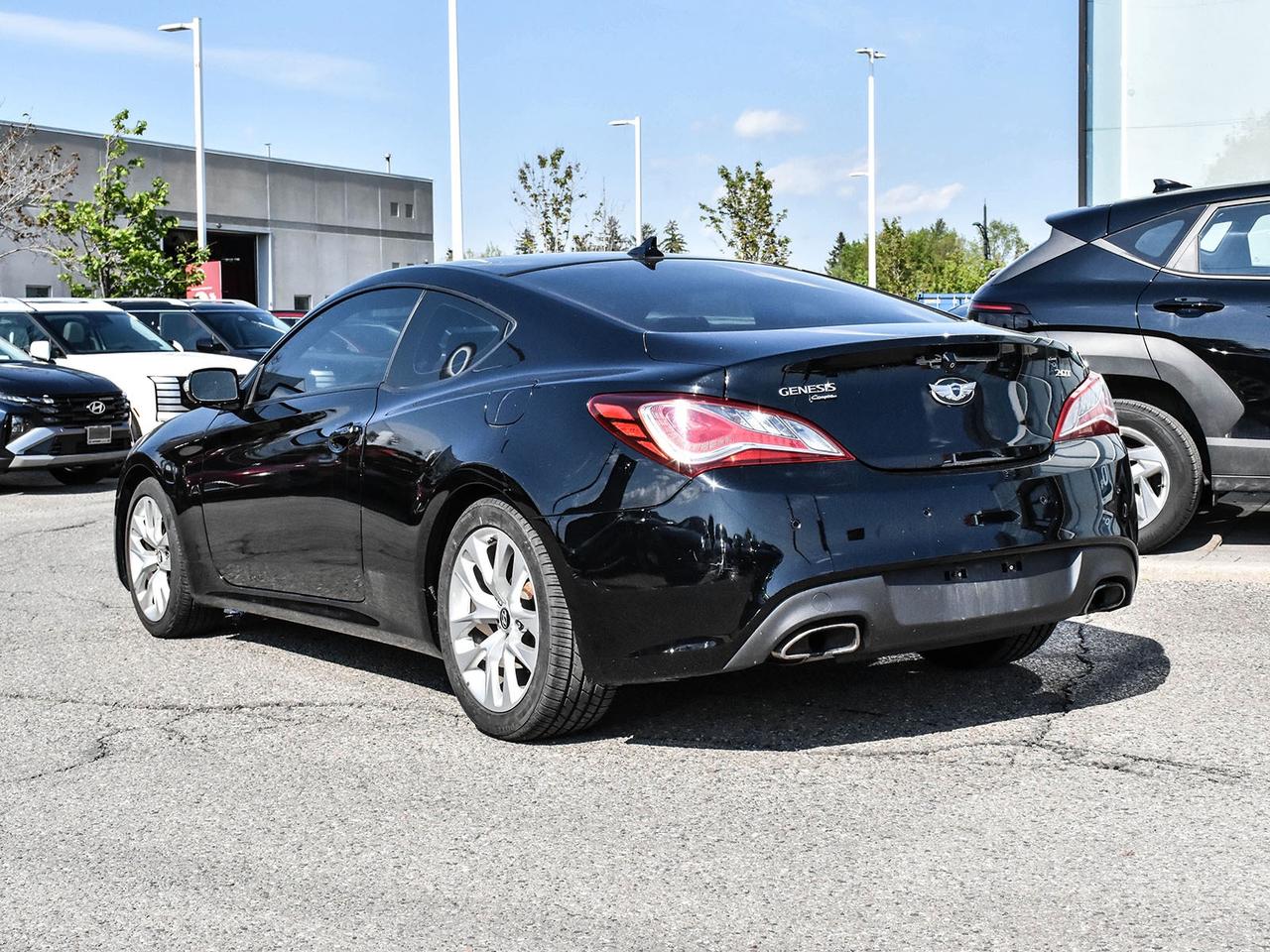2014 Hyundai Genesis Coupe 2.0T at Photo
