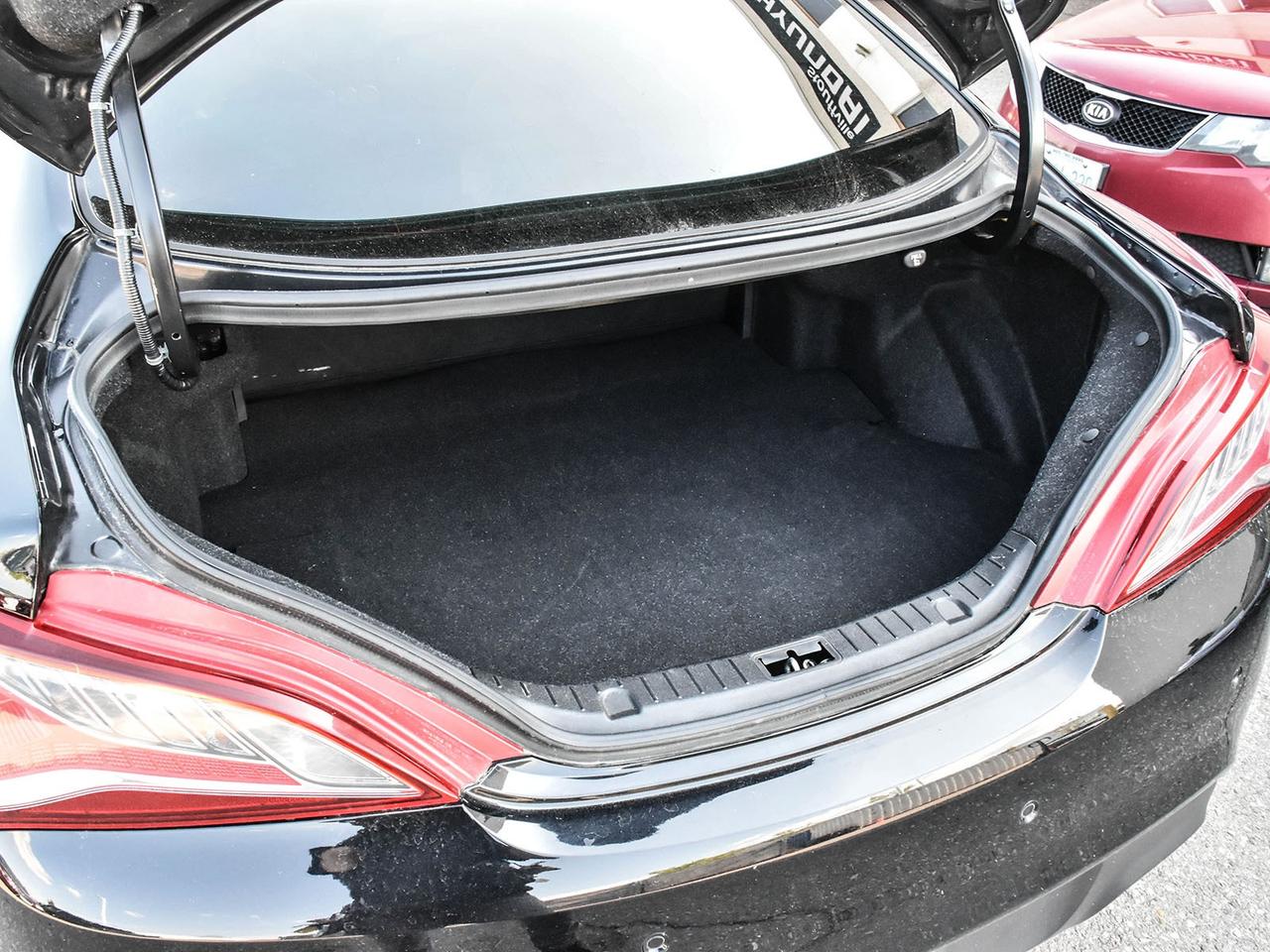 2014 Hyundai Genesis Coupe 2.0T at Photo