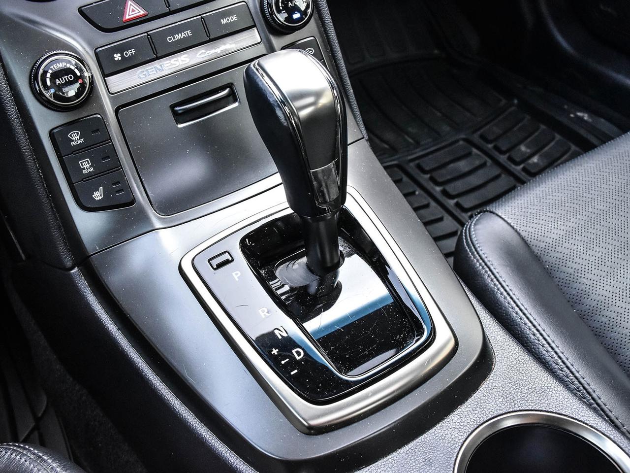 2014 Hyundai Genesis Coupe 2.0T at Photo