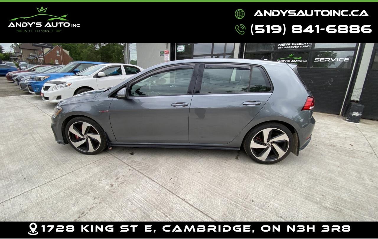 2018 Volkswagen Golf GTI ! LEATHER ! SUNROOF ! 6 SPEED MANUAL ! GTI ! LEATHER ! SUNROOF ! NO ACCIDENTS Photo