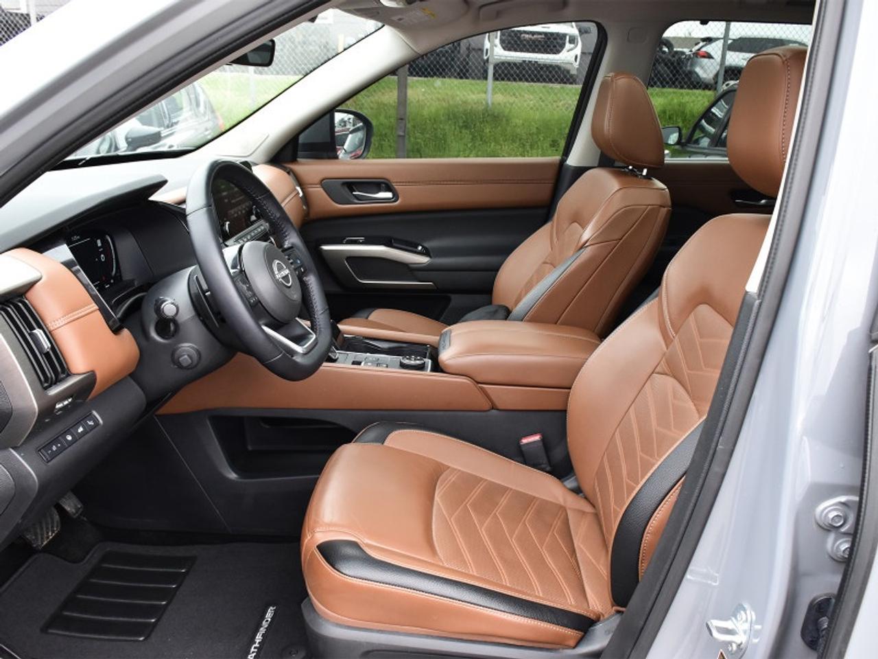 2024 Nissan Pathfinder Platinum   Leather   Roof   Navi   Adaptive Cruise Photo