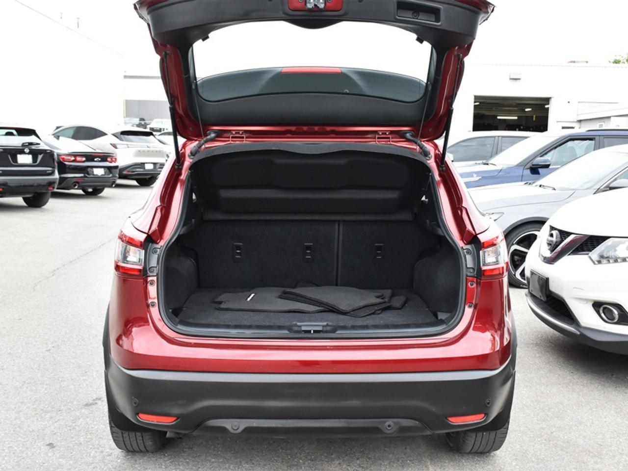 2021 Nissan Qashqai SL AWD   Leather   Roof   Navi   360 Camera   Allo Photo