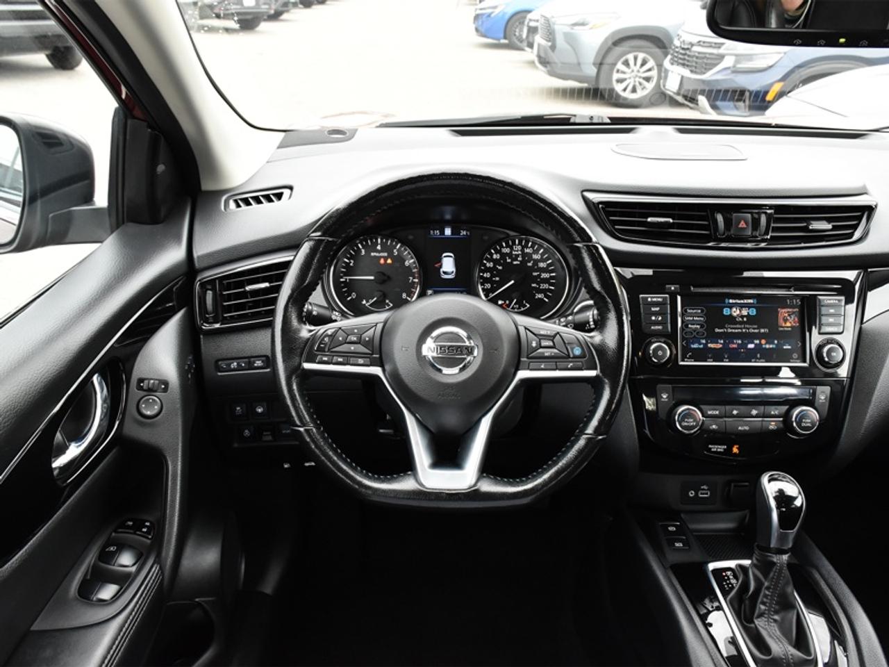 2021 Nissan Qashqai SL AWD   Leather   Roof   Navi   360 Camera   Allo Photo
