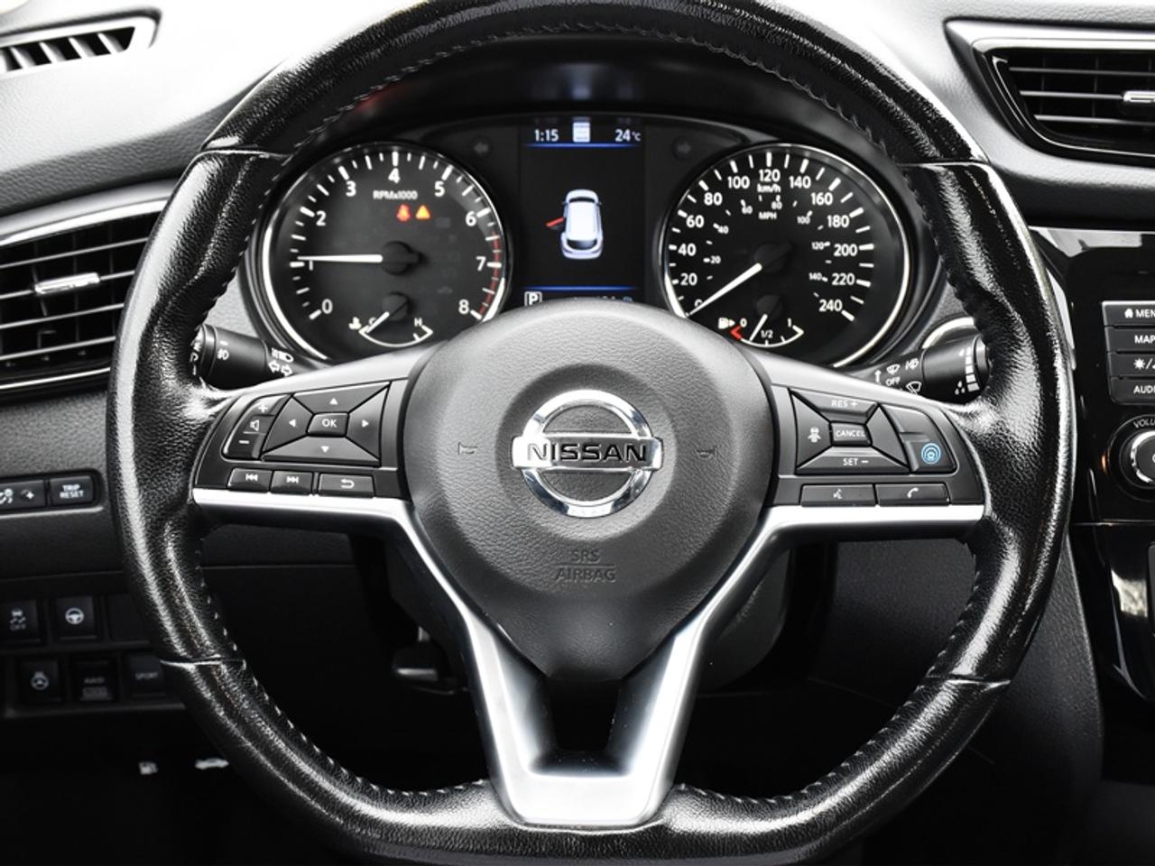2021 Nissan Qashqai SL AWD   Leather   Roof   Navi   360 Camera   Allo Photo
