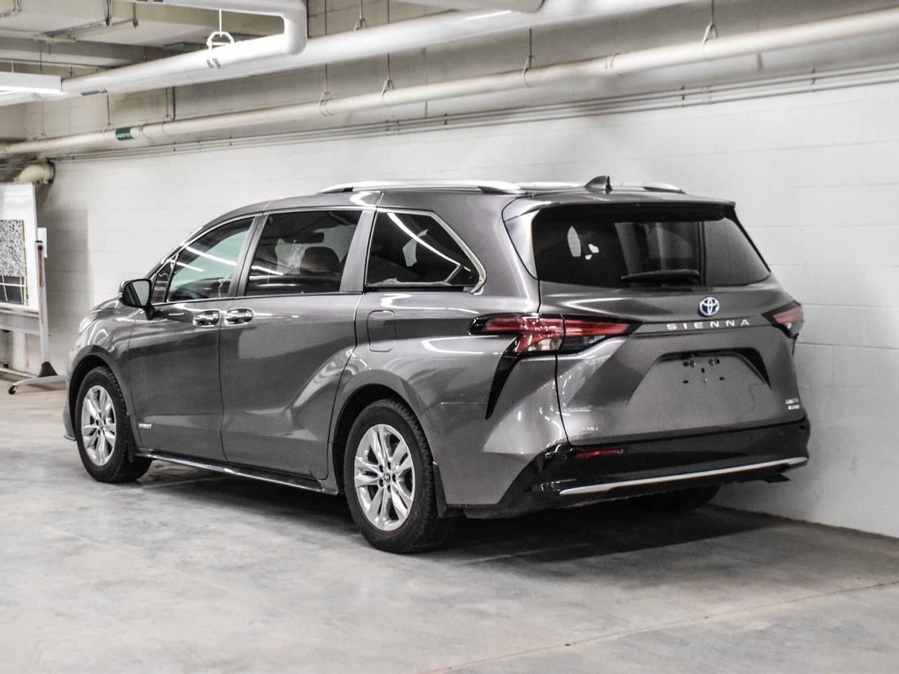 2021 Toyota Sienna  Photo