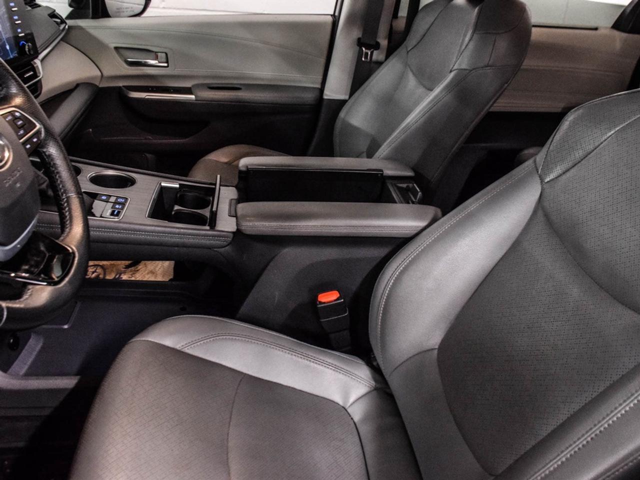 2021 Toyota Sienna  Photo