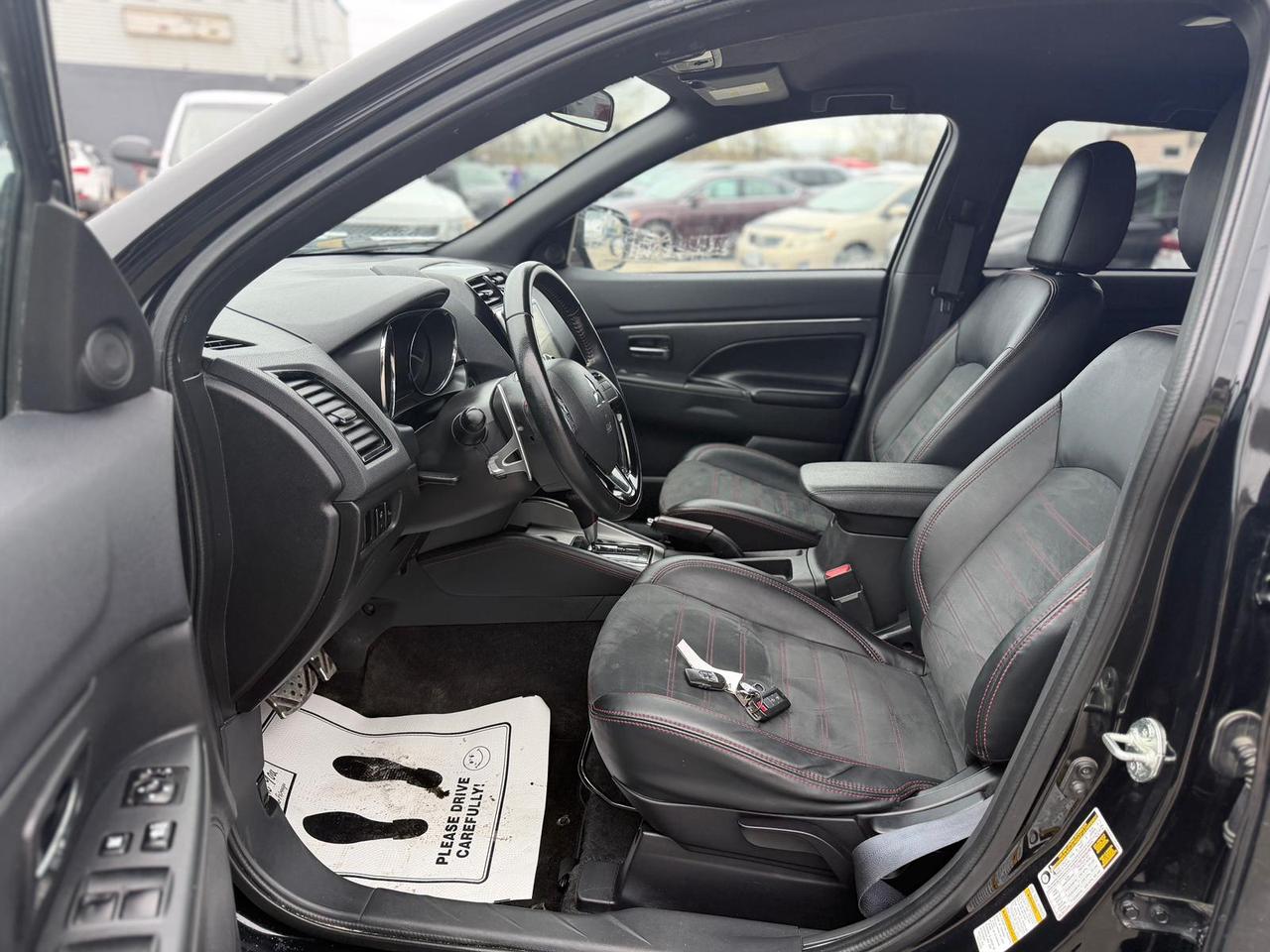 2021 Mitsubishi RVR GT Photo