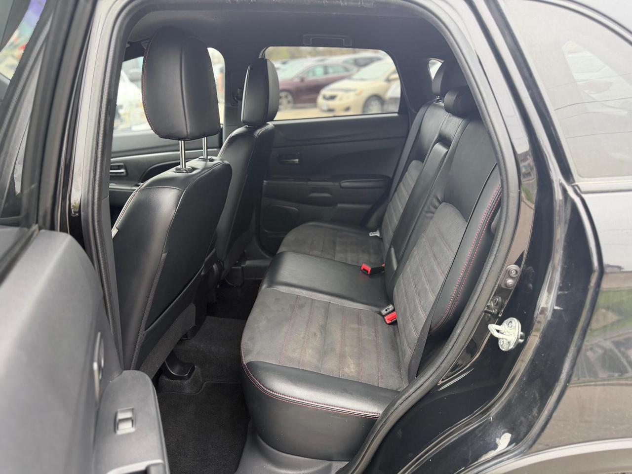 2021 Mitsubishi RVR GT Photo