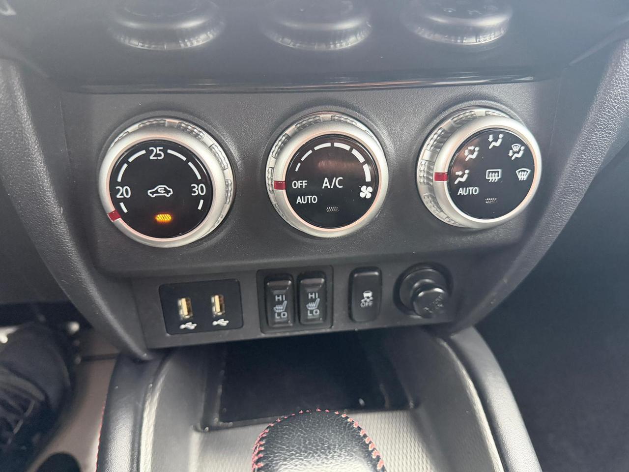 2021 Mitsubishi RVR GT Photo