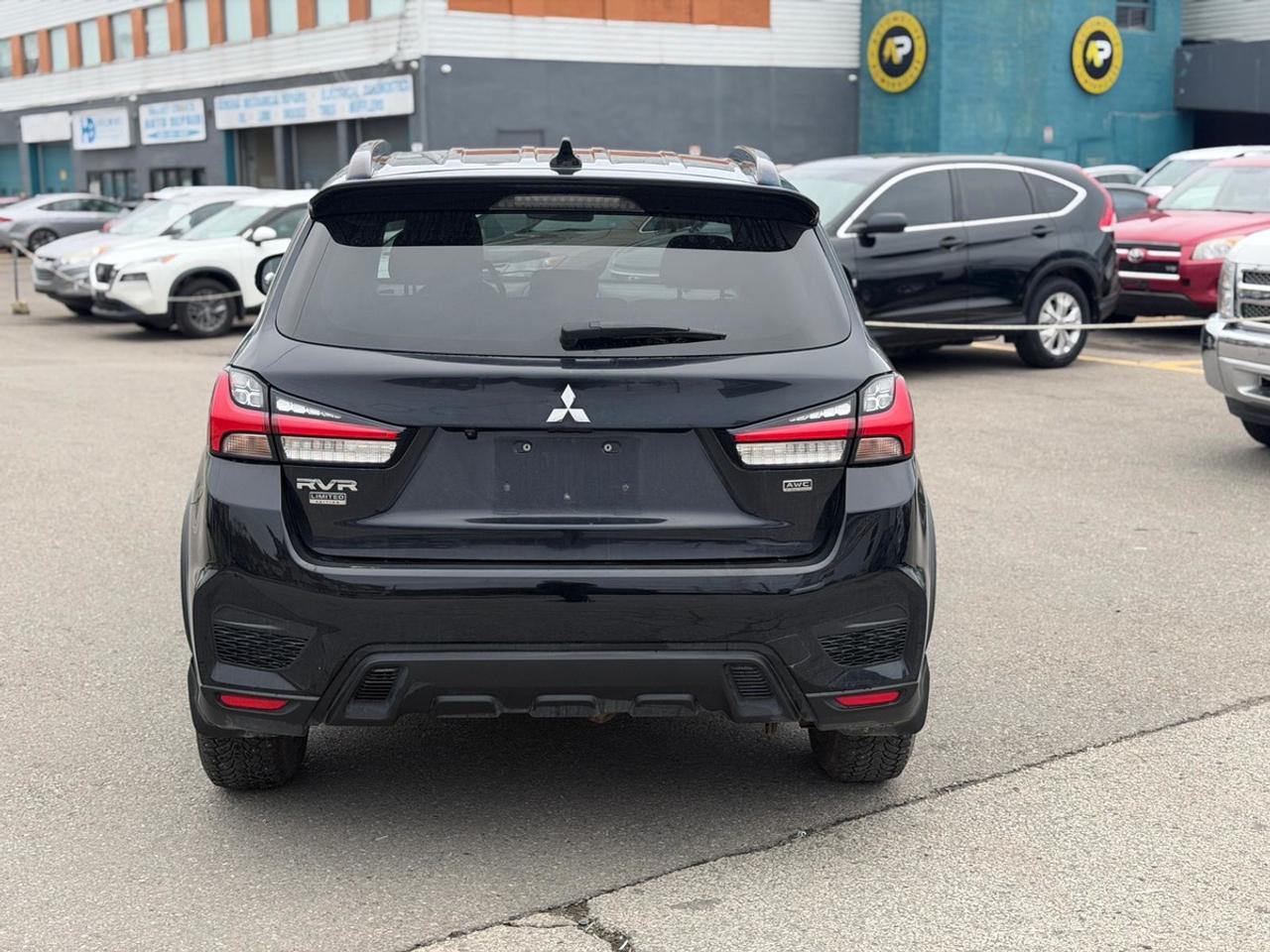 2021 Mitsubishi RVR GT Photo