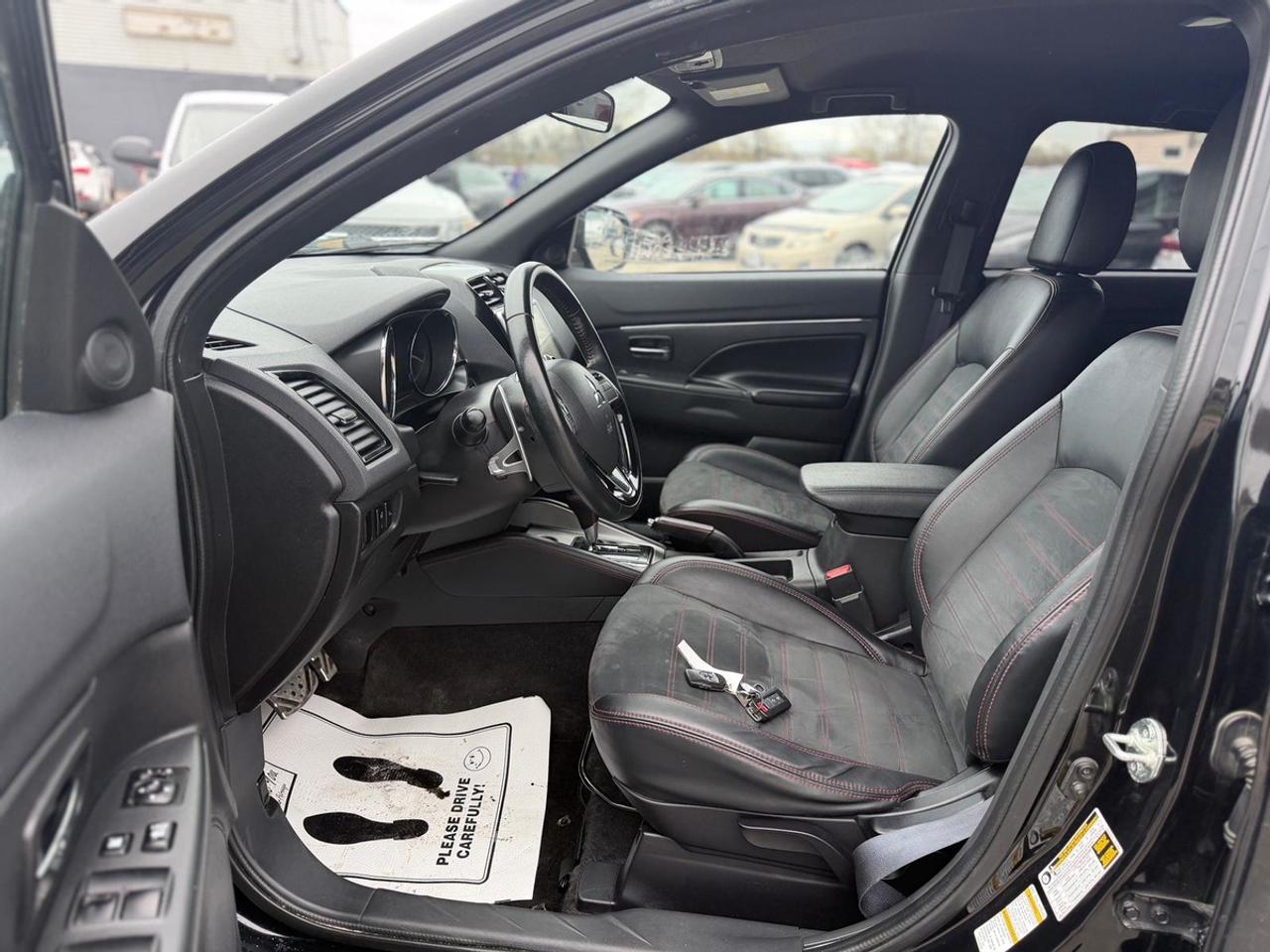 2021 Mitsubishi RVR GT Photo