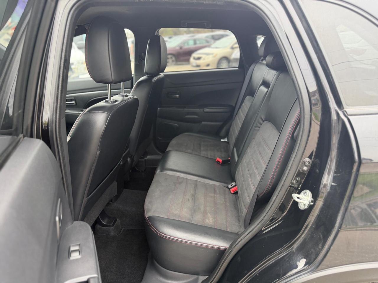 2021 Mitsubishi RVR GT Photo