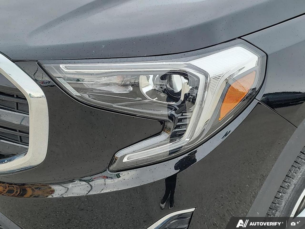2019 GMC Terrain SLE AWD   REMOTE START   NO CLAIMS   PANO ROOF Photo