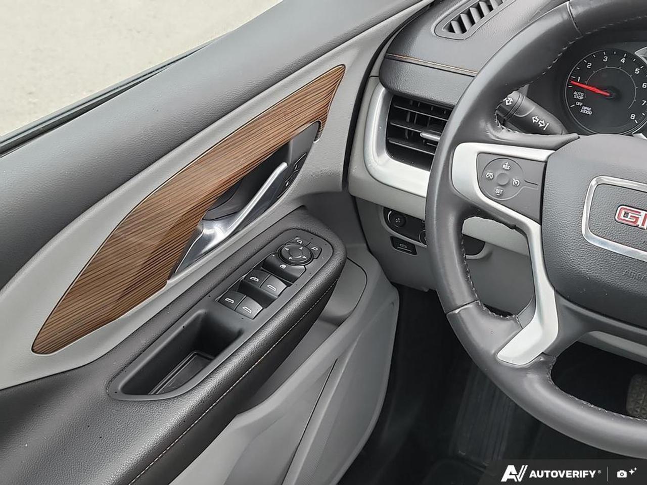 2019 GMC Terrain SLE AWD   REMOTE START   NO CLAIMS   PANO ROOF Photo