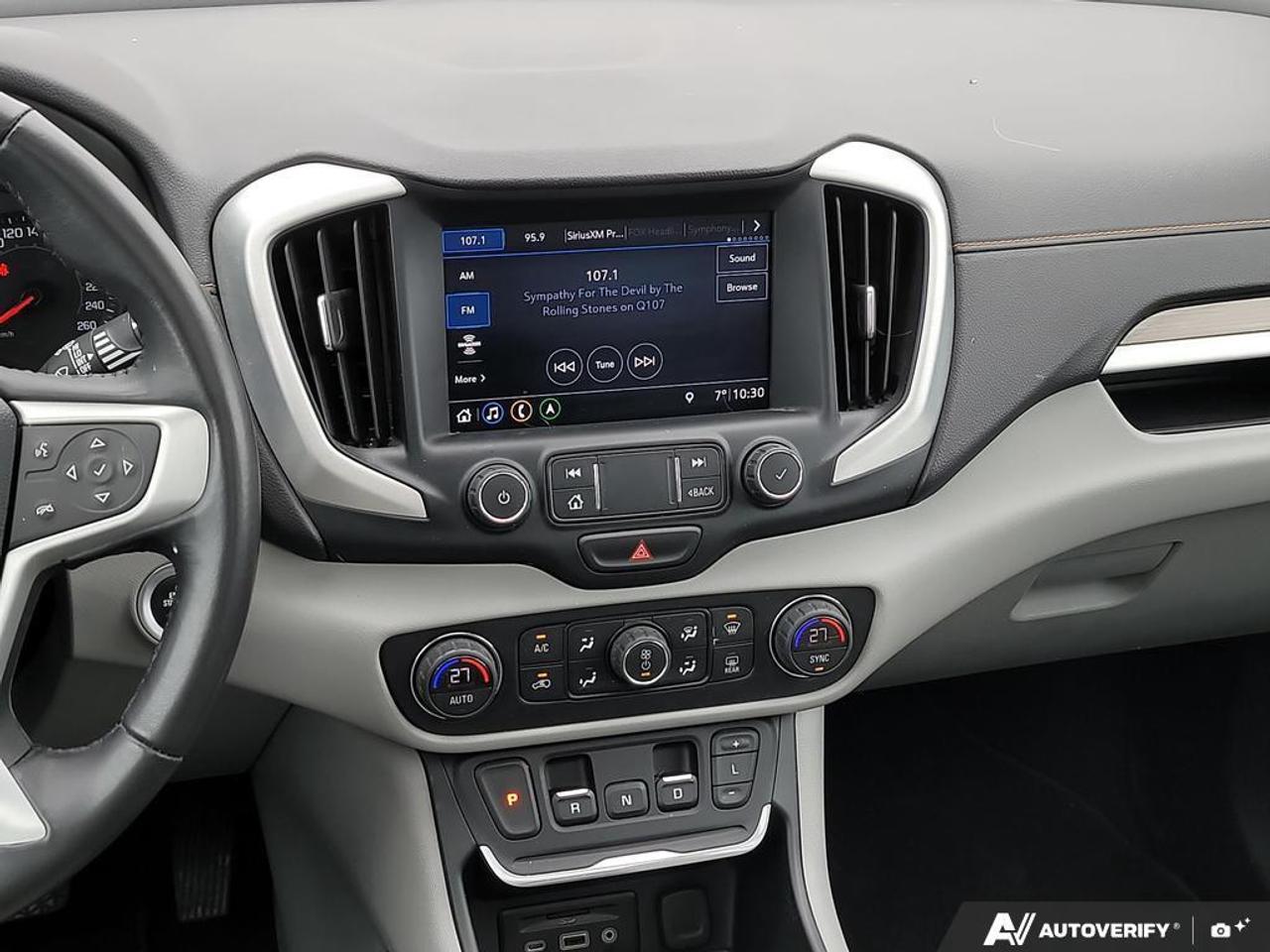 2019 GMC Terrain SLE AWD   REMOTE START   NO CLAIMS   PANO ROOF Photo