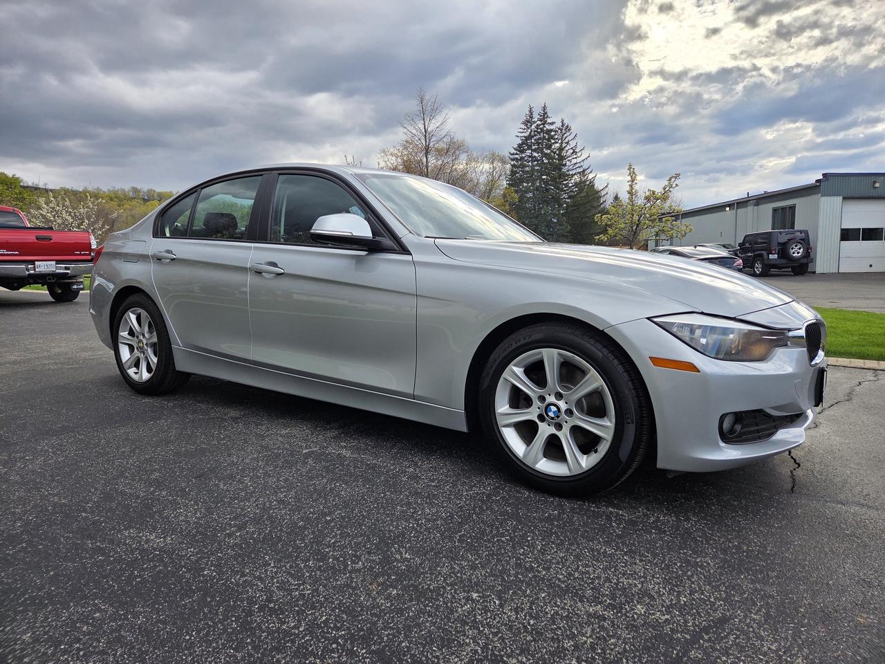 2013 BMW 3 Series 320i RWD, Only 53K,Drives Great,Must See! Photo