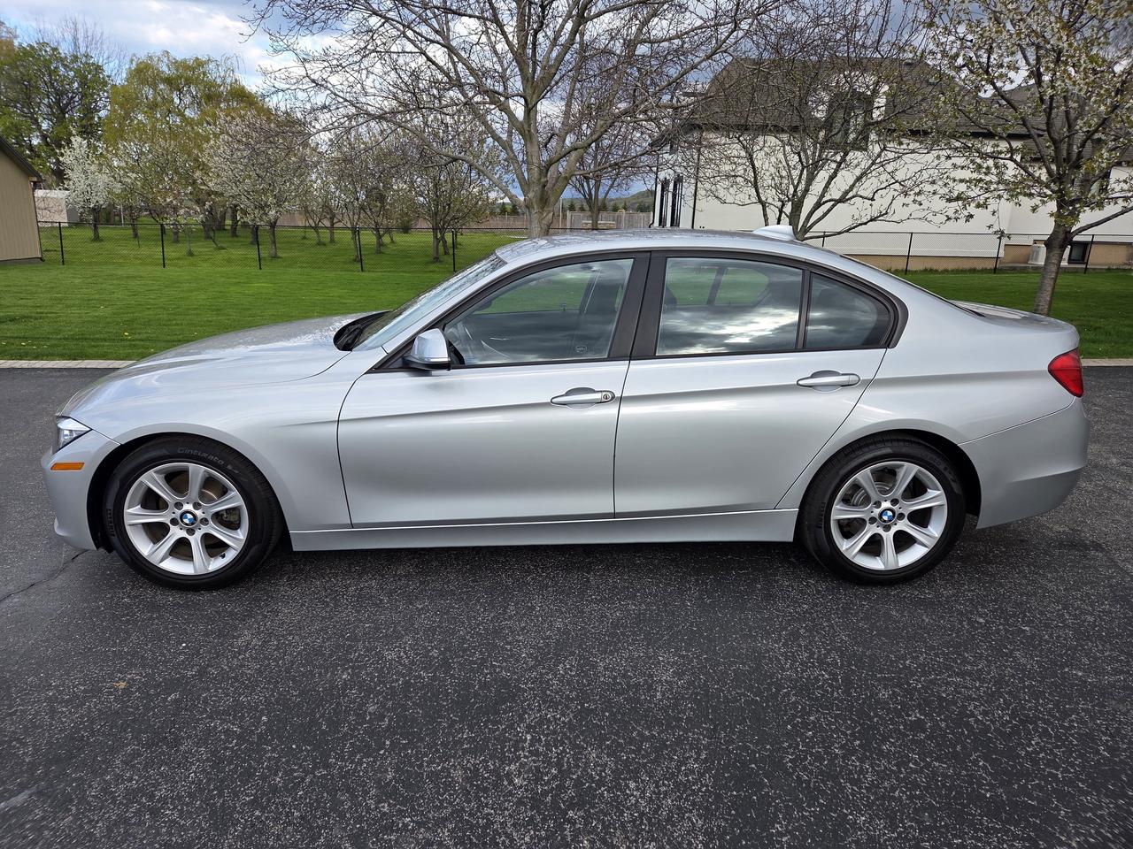2013 BMW 3 Series 320i RWD, Only 53K,Drives Great,Must See! Photo