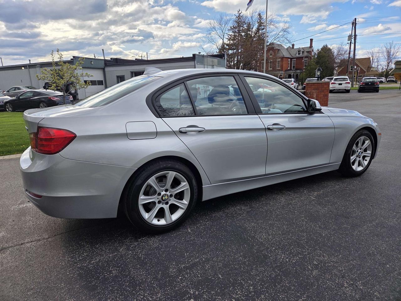 2013 BMW 3 Series 320i RWD, Only 53K,Drives Great,Must See! Photo