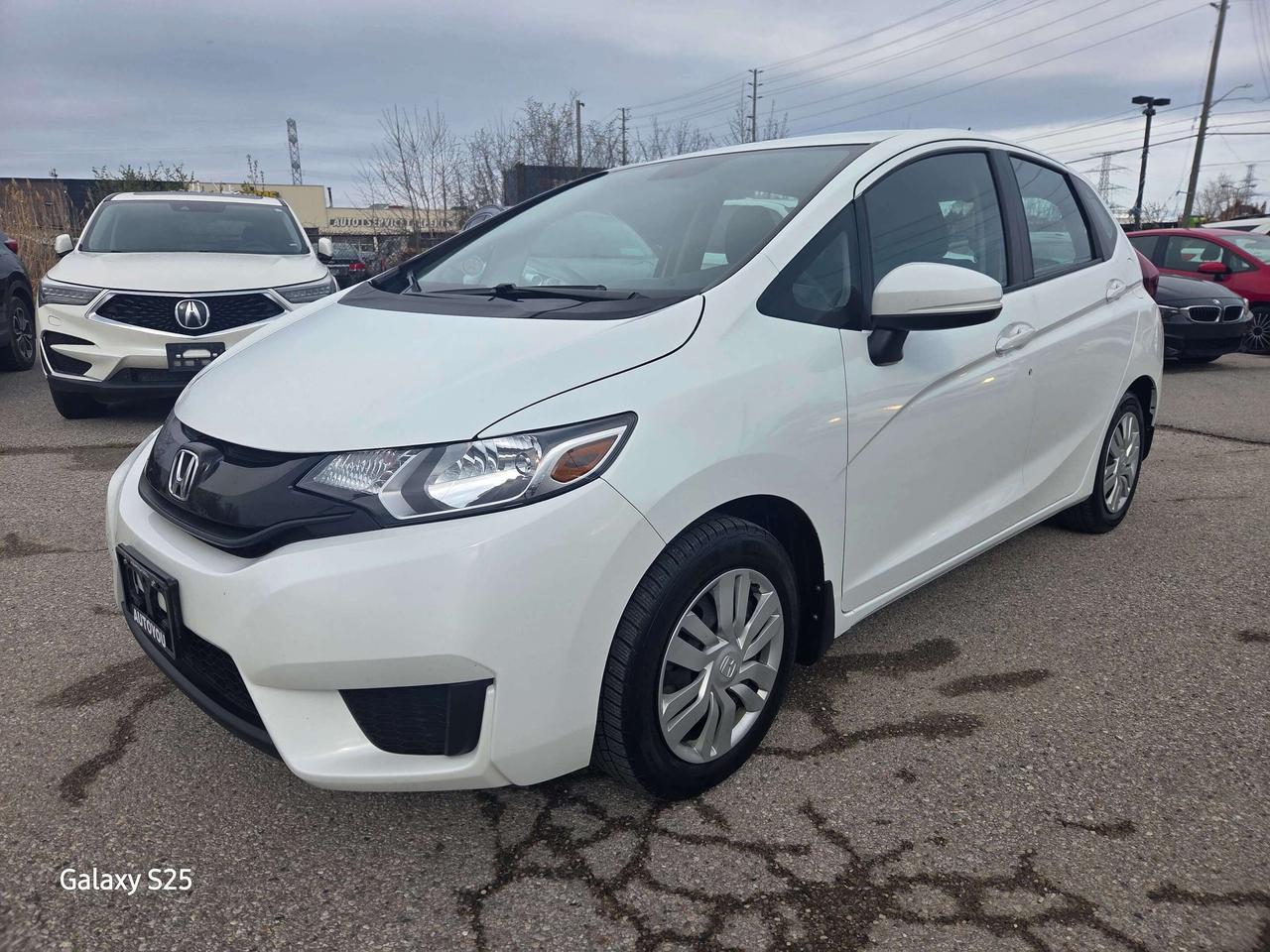 2016 Honda Fit LX Photo2
