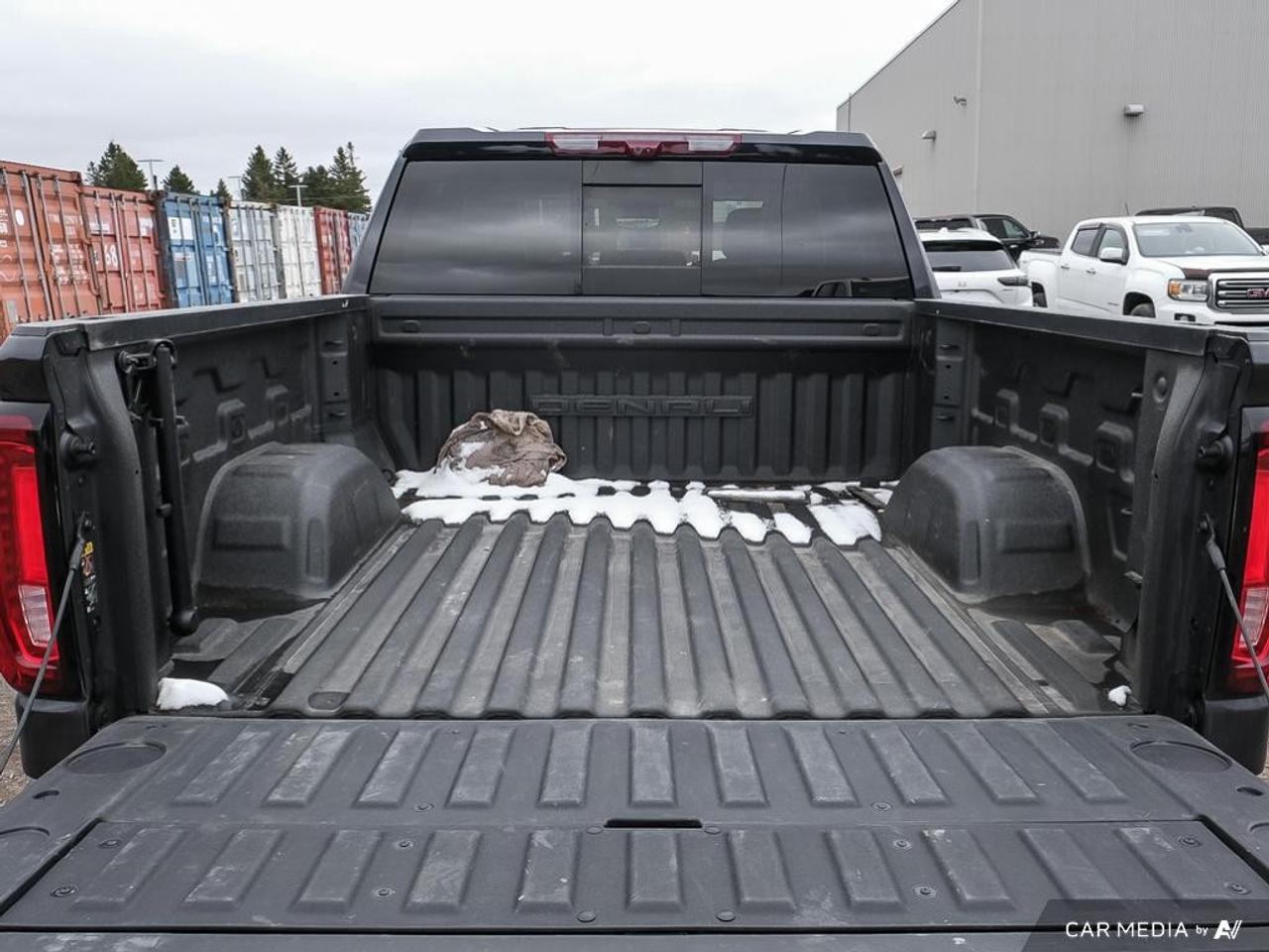 2023 GMC Sierra 1500 Crew Cab Short Box 4-Wheel Drive Denali Ultimate Photo