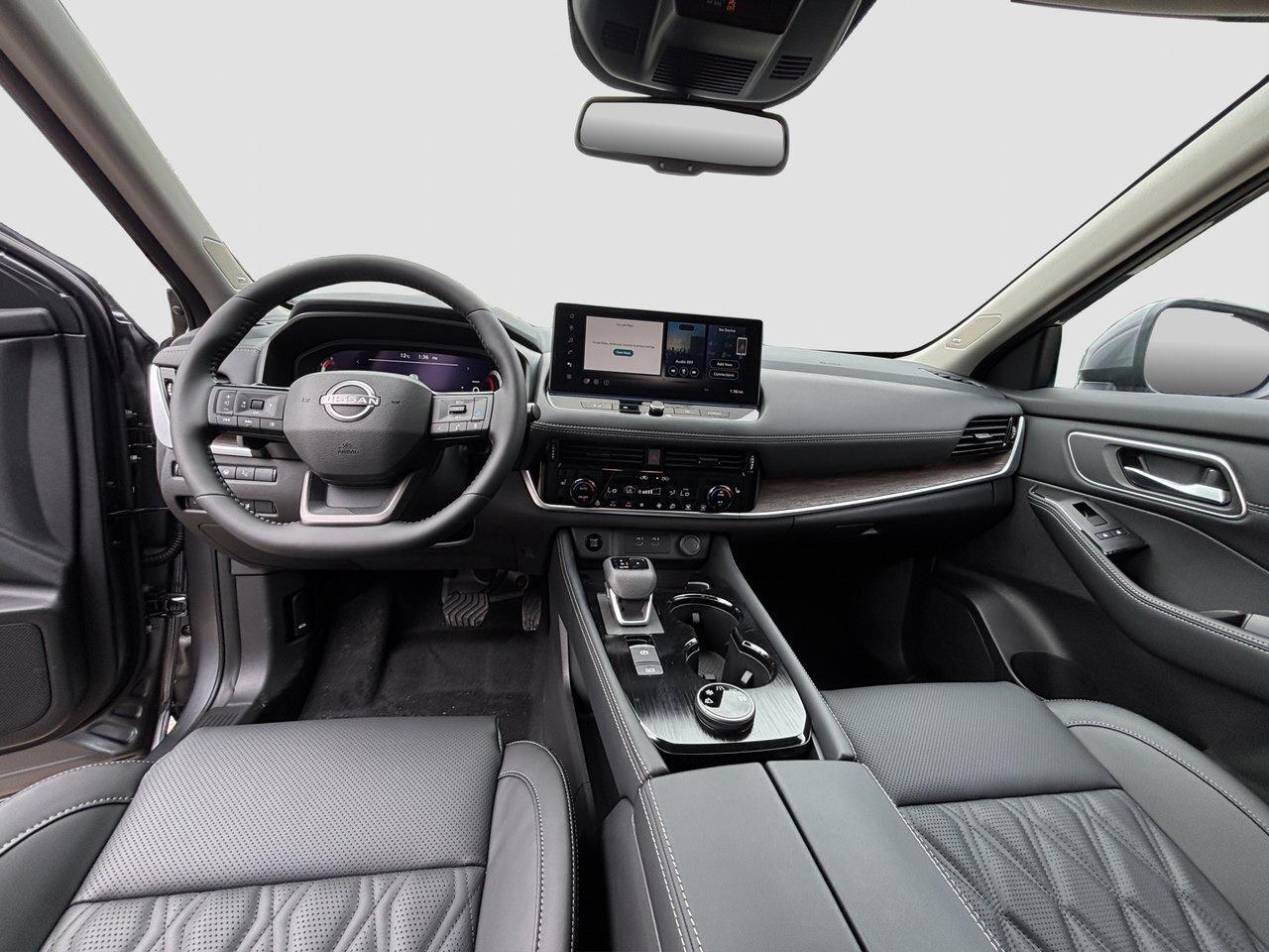 2026 Nissan Rogue Platinum Photo