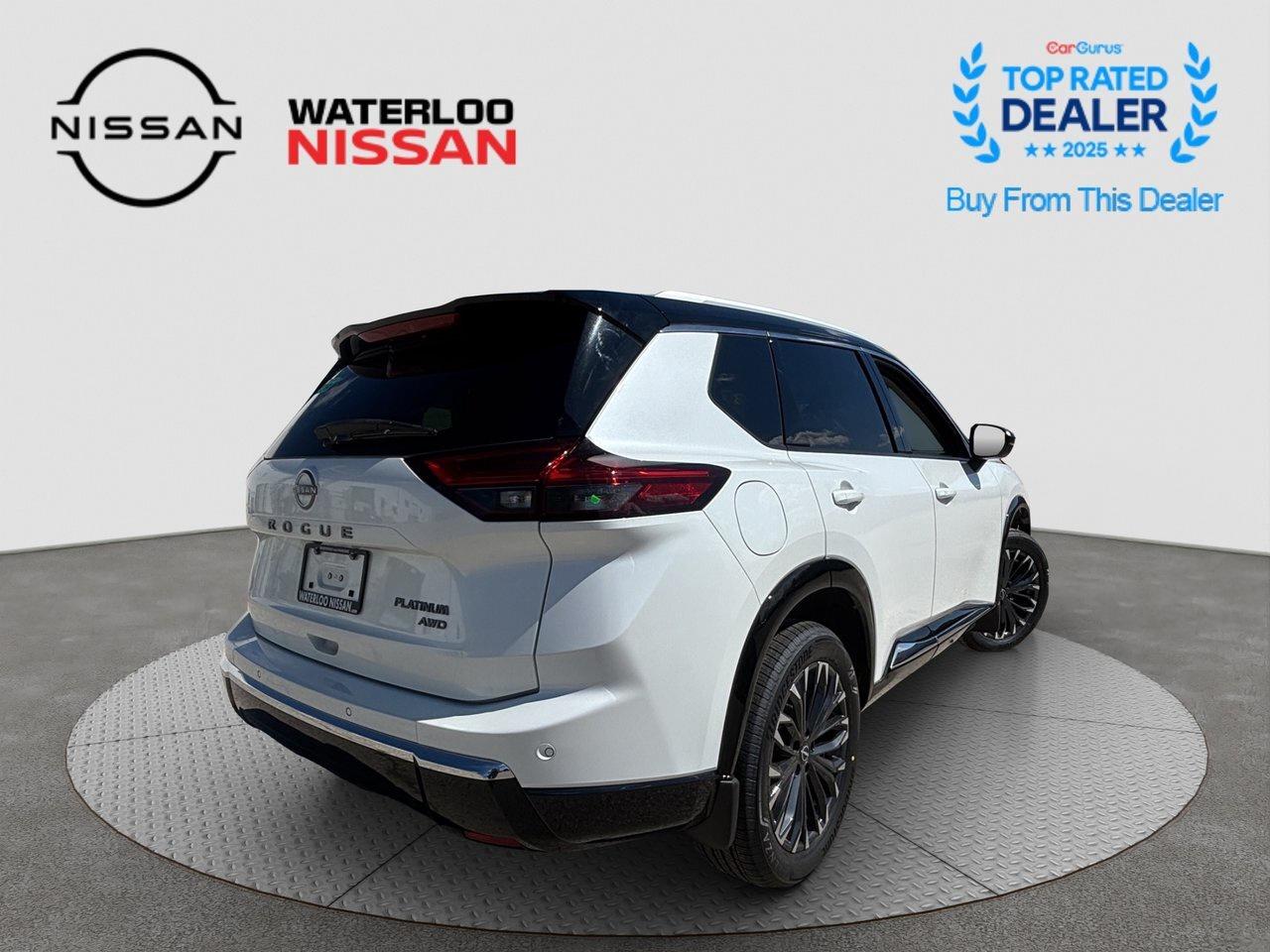 2026 Nissan Rogue Platinum Photo4