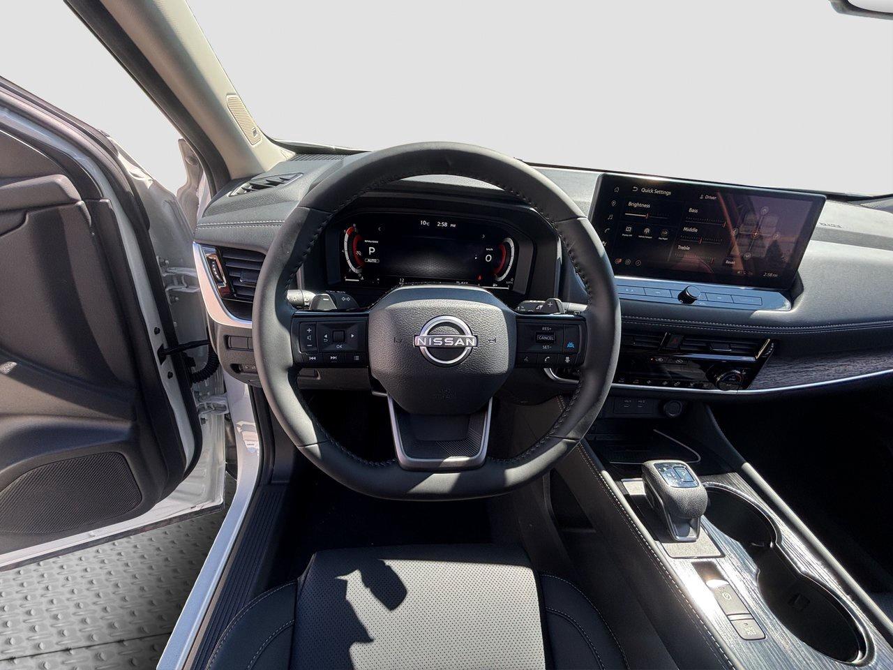 2026 Nissan Rogue Platinum Photo