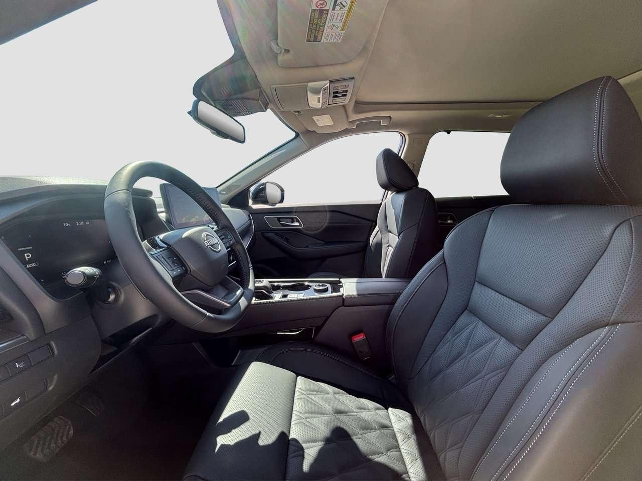 2026 Nissan Rogue Platinum DEMO SALE Photo