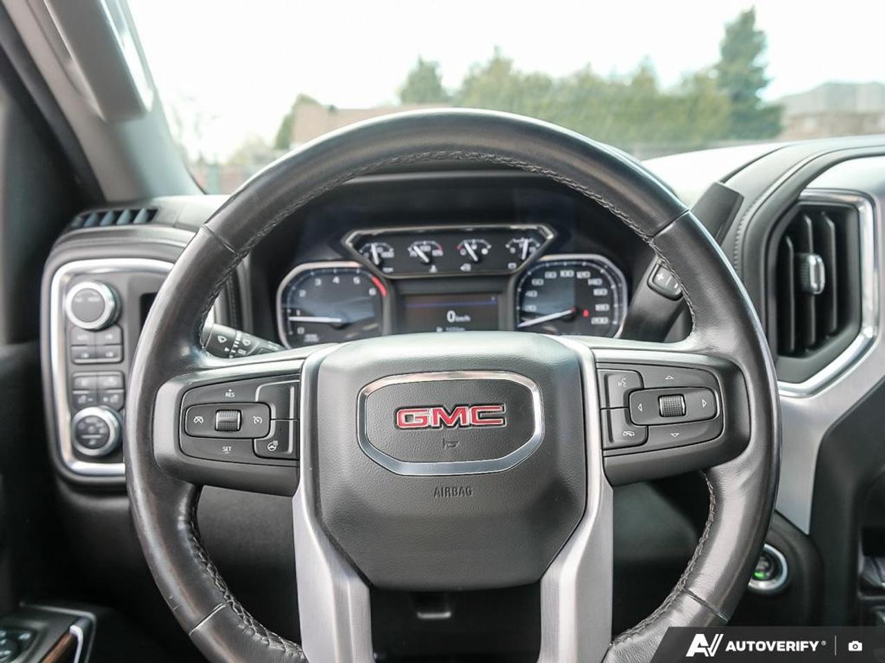 2021 GMC SIERRA 2500HD 4WD Crew Cab Standard Box SLE Photo