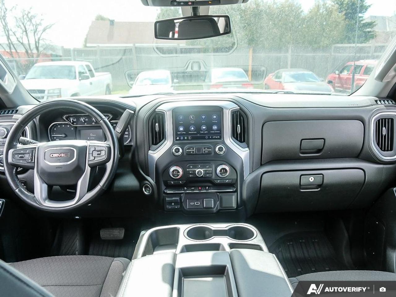 2021 GMC SIERRA 2500HD 4WD Crew Cab Standard Box SLE Photo