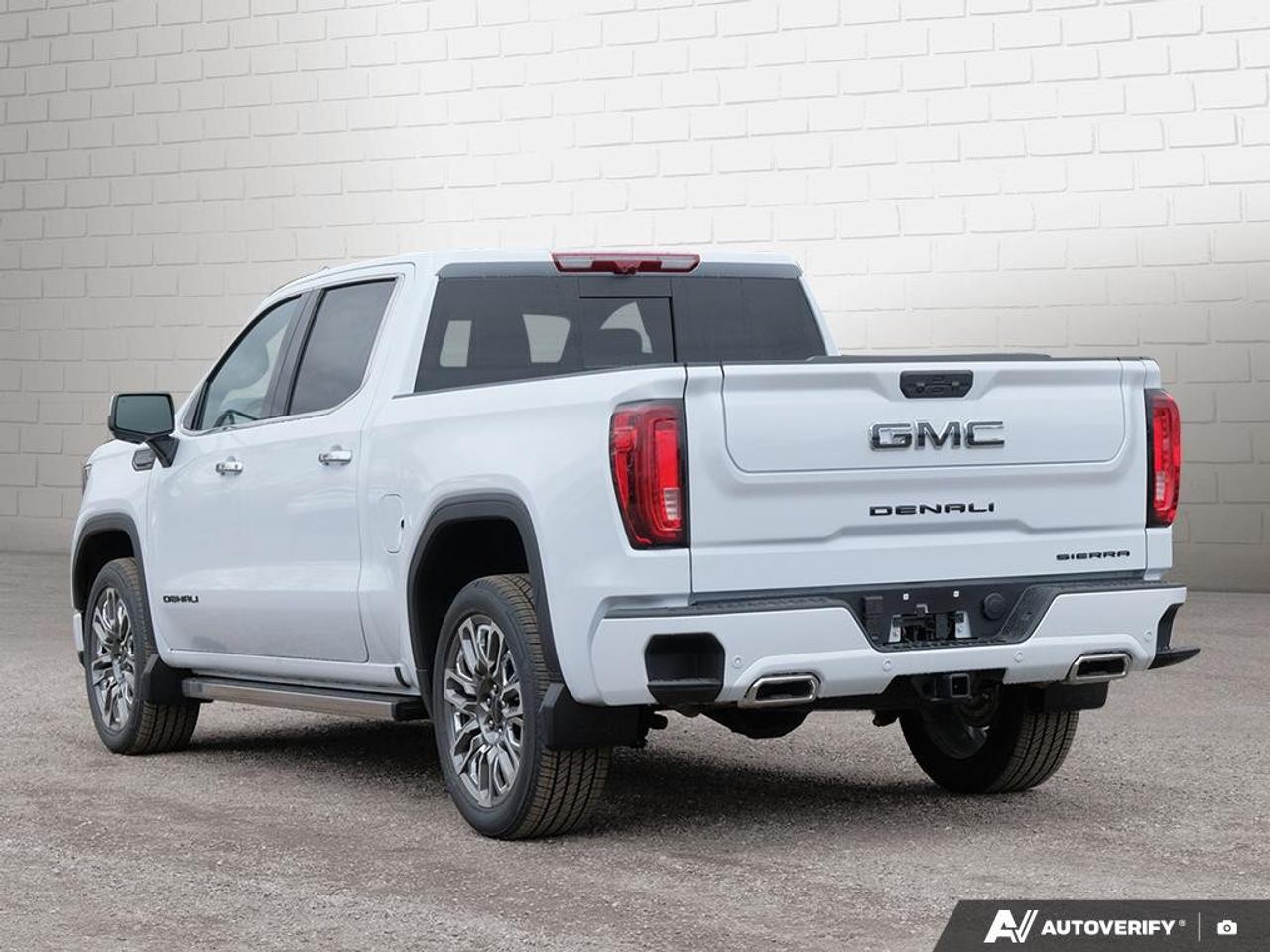2026 GMC Sierra 1500 Crew Cab Short Box 4-Wheel Drive Denali Ultimate Photo