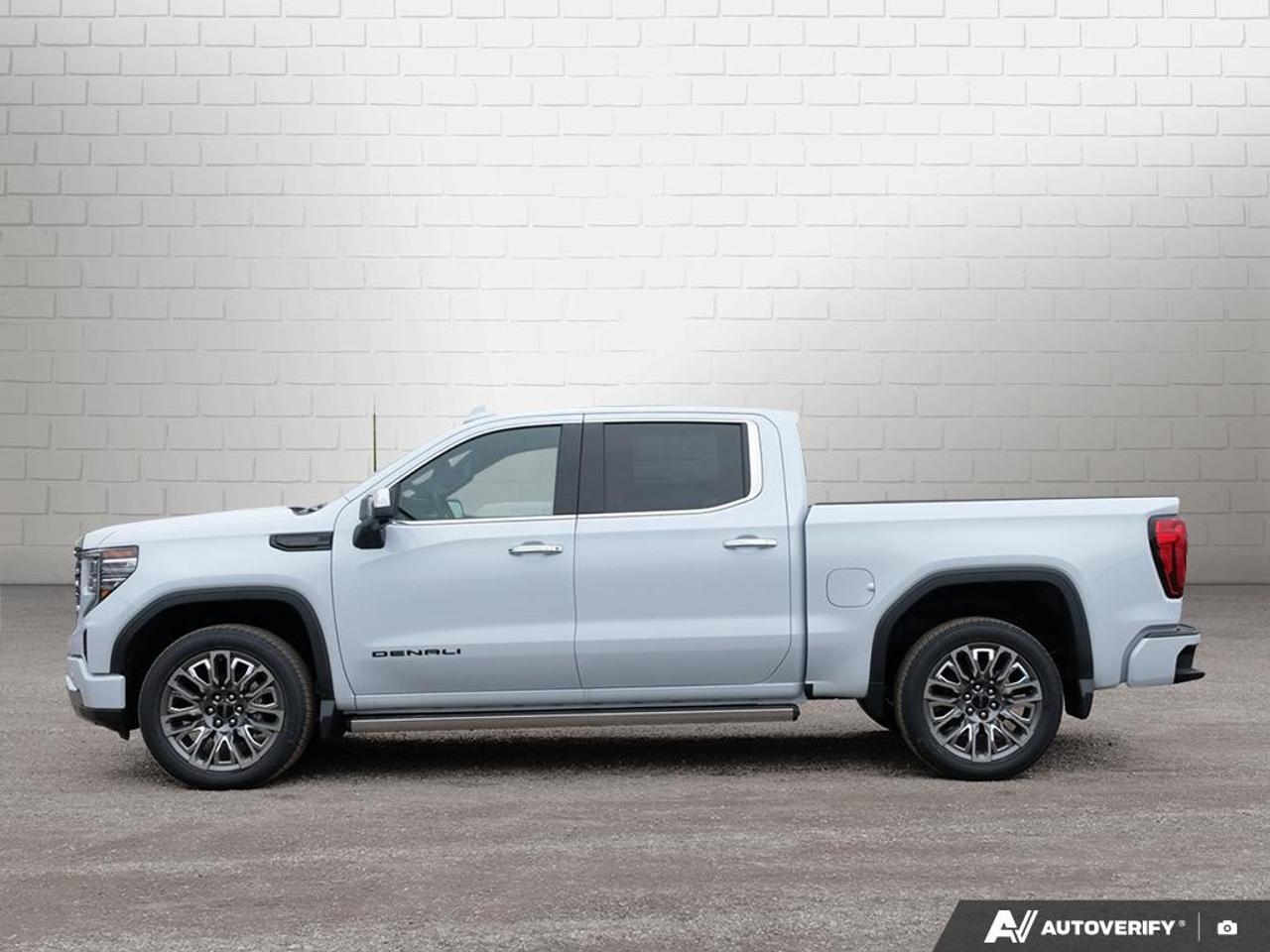 2026 GMC Sierra 1500 Crew Cab Short Box 4-Wheel Drive Denali Ultimate Photo