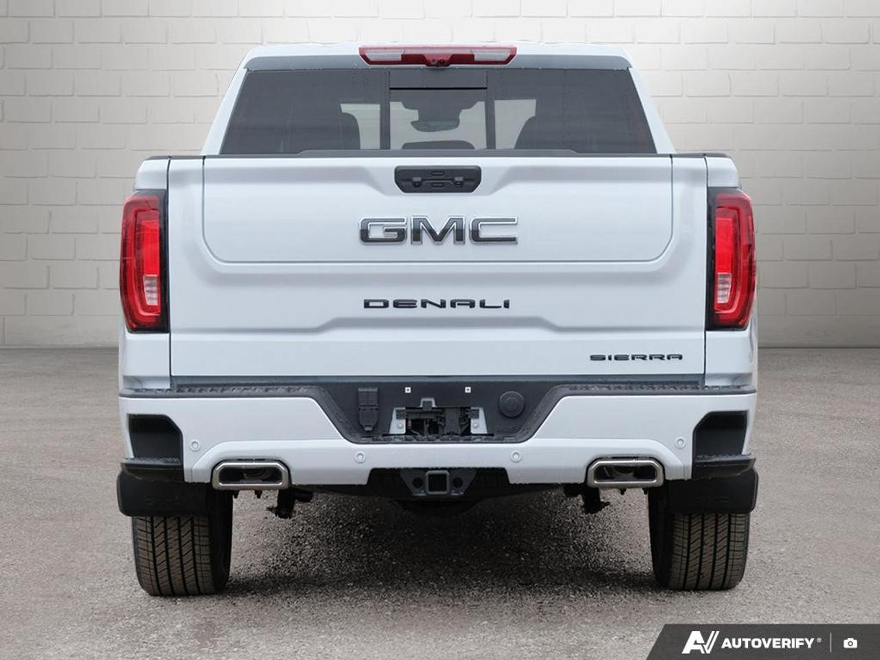 2026 GMC Sierra 1500 Crew Cab Short Box 4-Wheel Drive Denali Ultimate Photo3