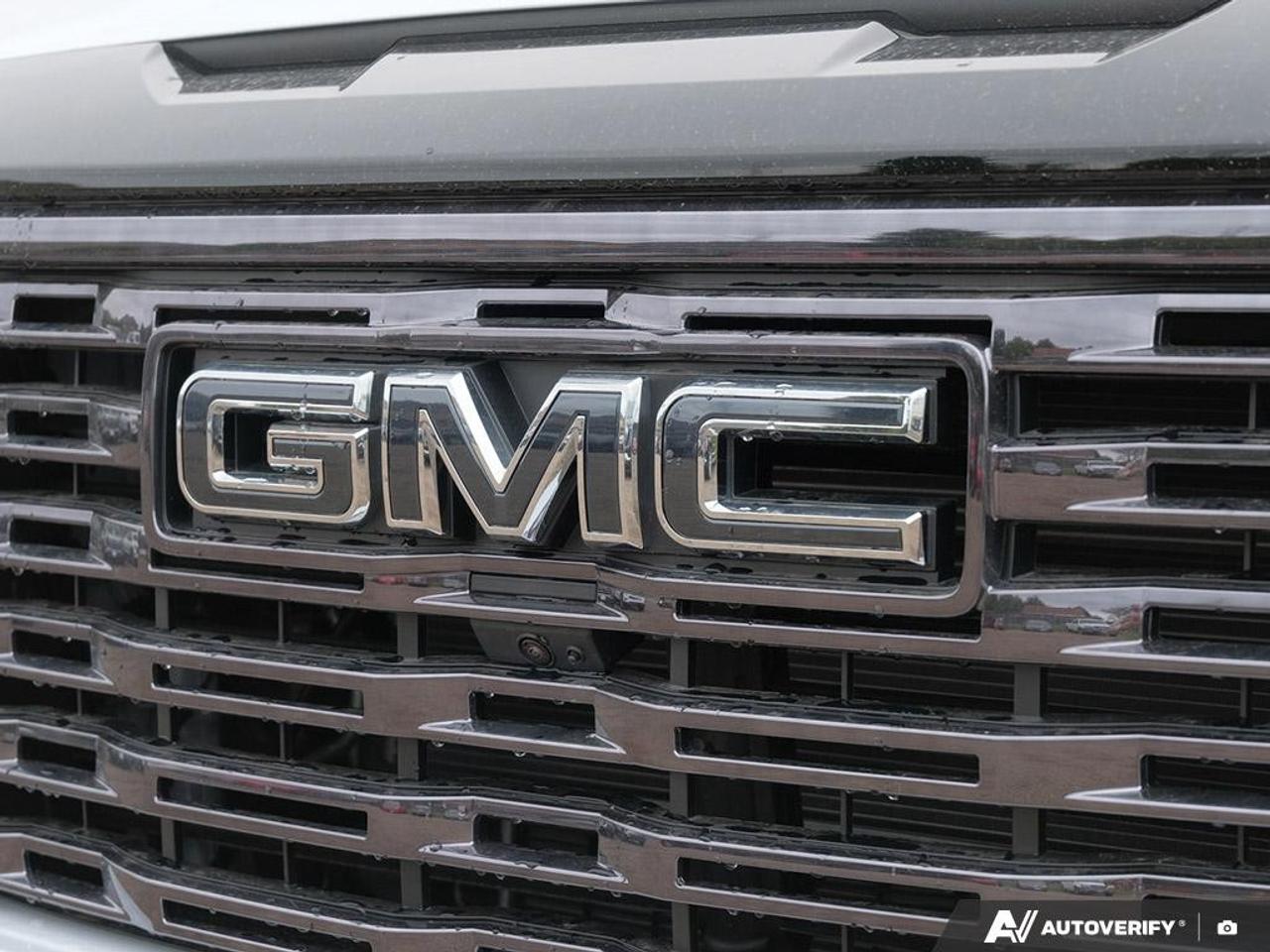 2026 GMC Sierra 1500 Crew Cab Short Box 4-Wheel Drive Denali Ultimate Photo