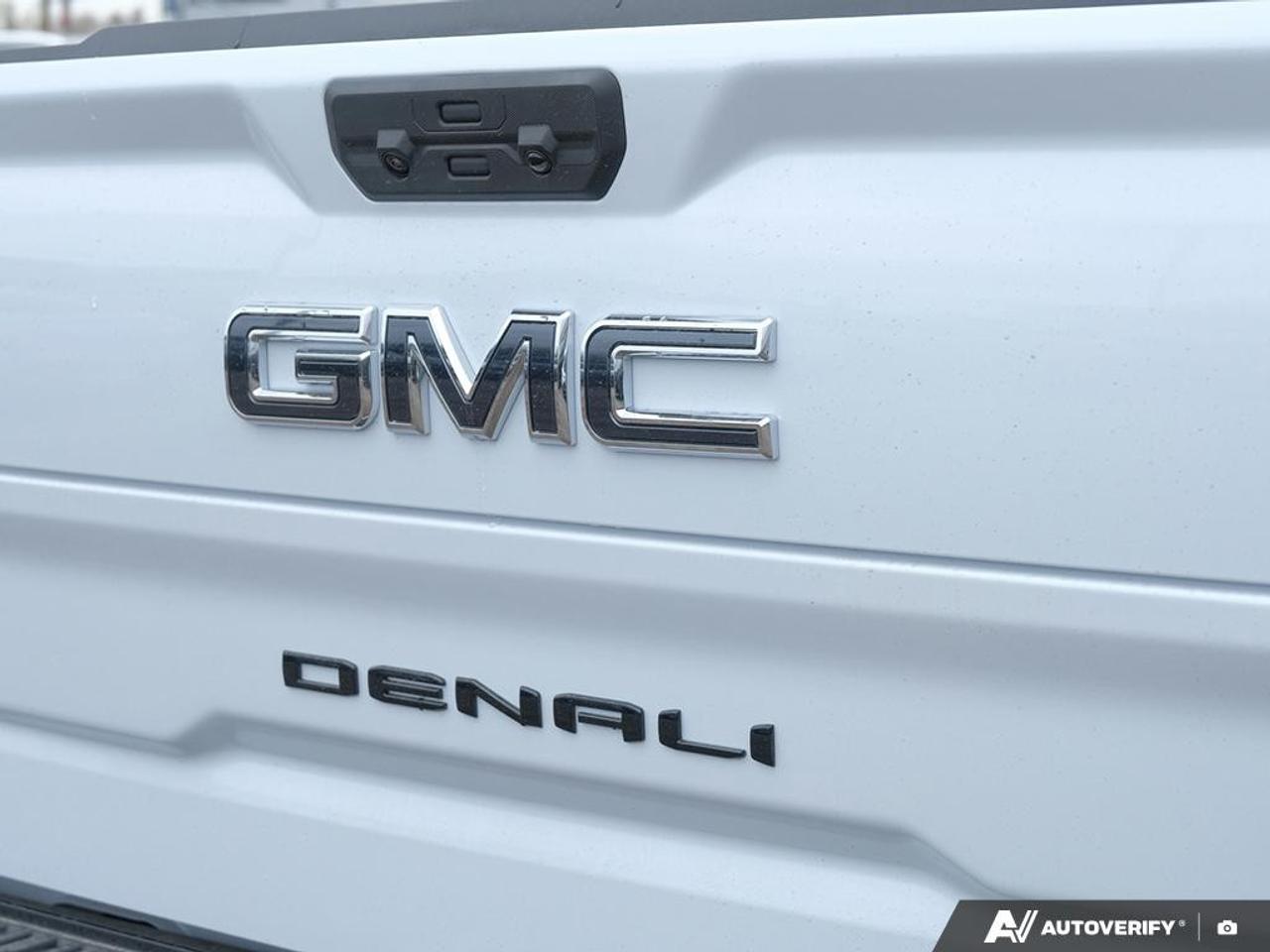 2026 GMC Sierra 1500 Crew Cab Short Box 4-Wheel Drive Denali Ultimate Photo
