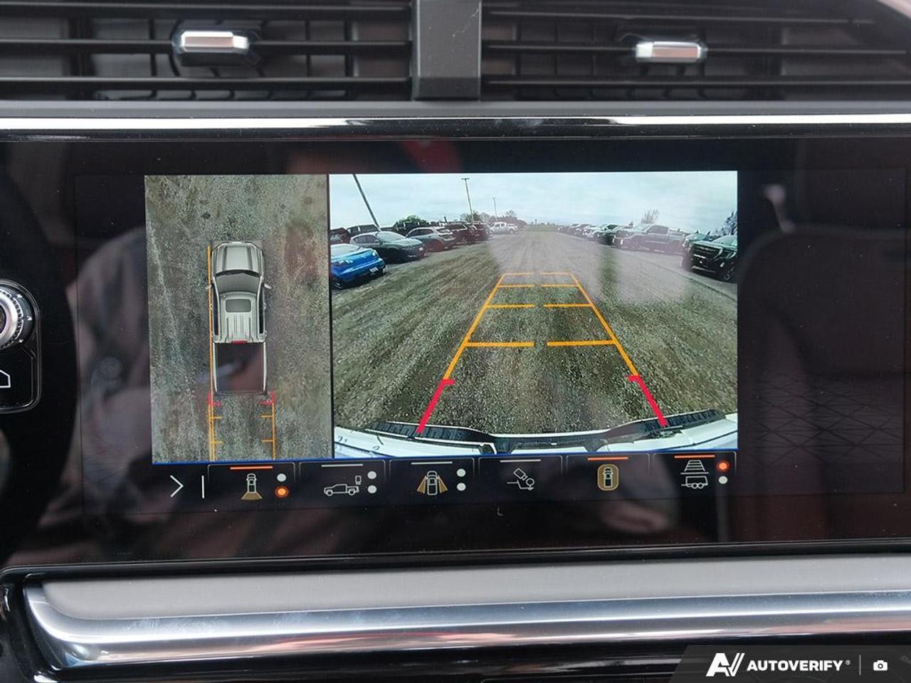 2026 GMC Sierra 1500 Crew Cab Short Box 4-Wheel Drive Denali Ultimate Photo