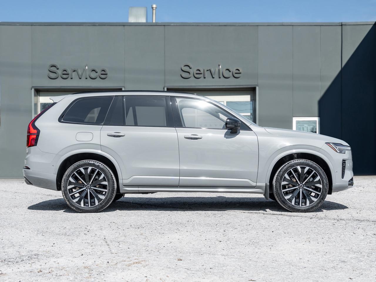 2026 Volvo XC90 B6 AWD PLUS Dark Theme  VOLVO CPO RATE fr 2.99%* Photo