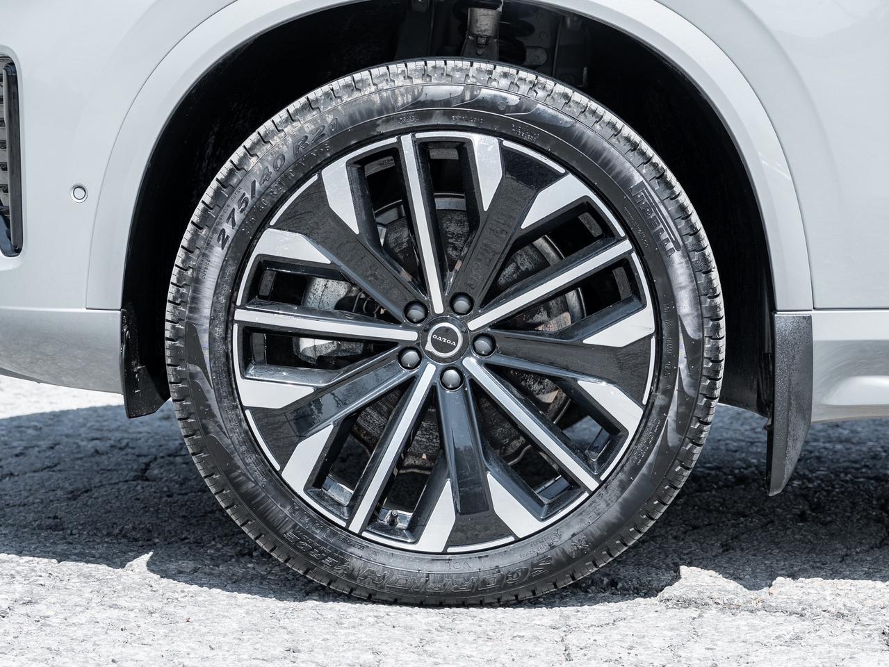 2026 Volvo XC90 B6 AWD PLUS Dark Theme  VOLVO CPO RATE fr 2.99%* Photo