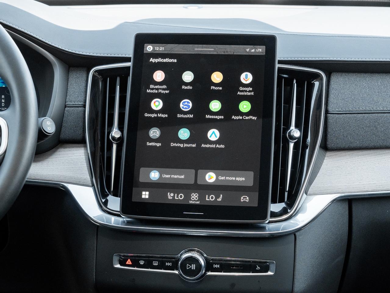 2026 Volvo XC90 B6 AWD PLUS Dark Theme  VOLVO CPO RATE fr 2.99%* Photo