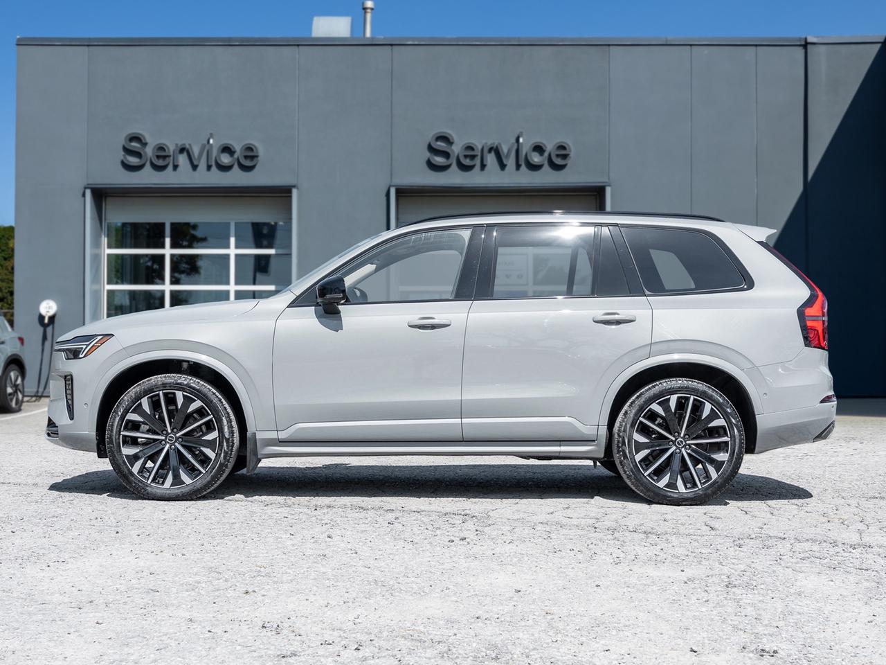 2026 Volvo XC90 B6 AWD PLUS Dark Theme  VOLVO CPO RATE fr 2.99%* Photo