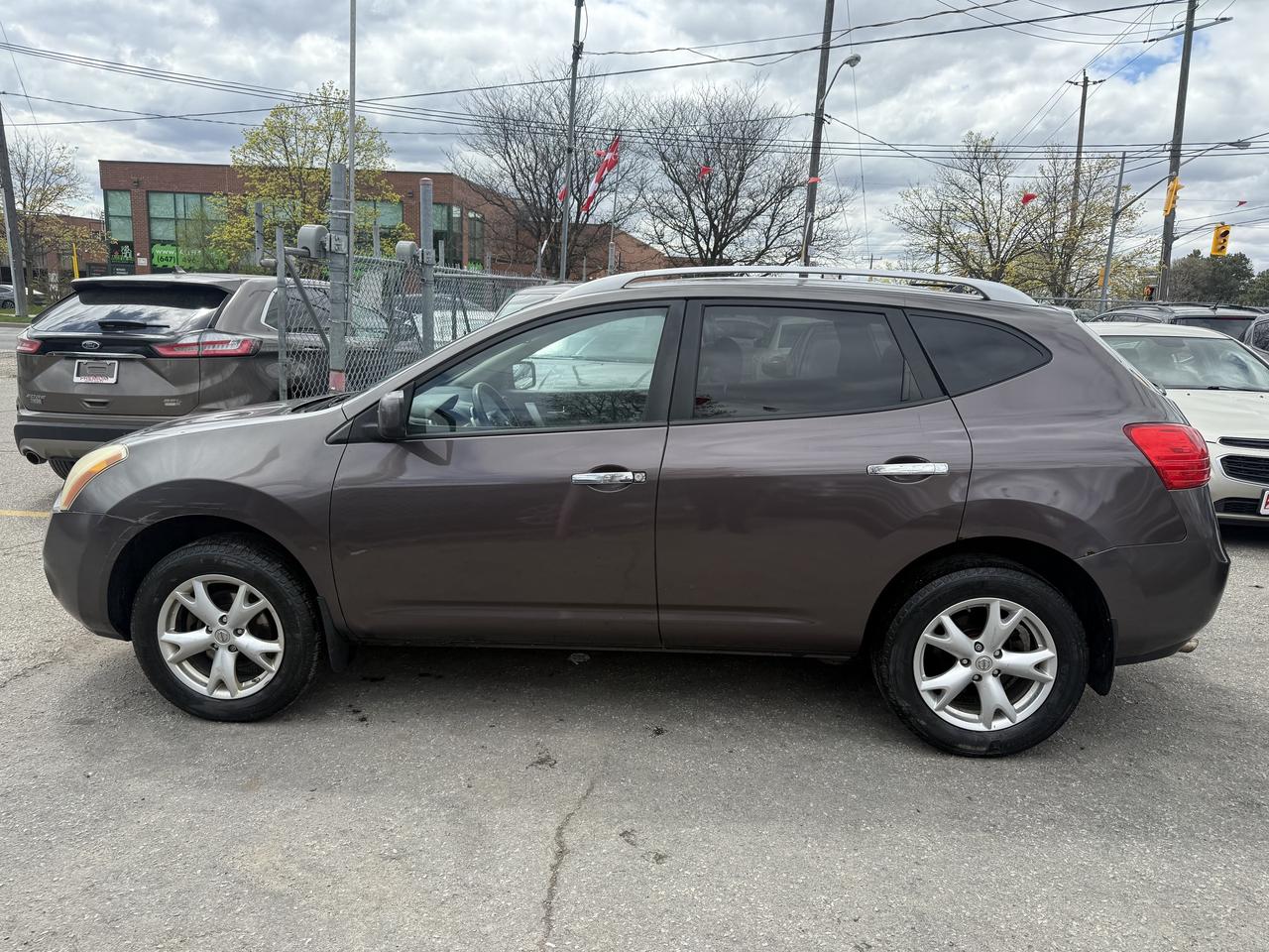 2010 Nissan Rogue *** BLOWOUT SALE *** Photo2