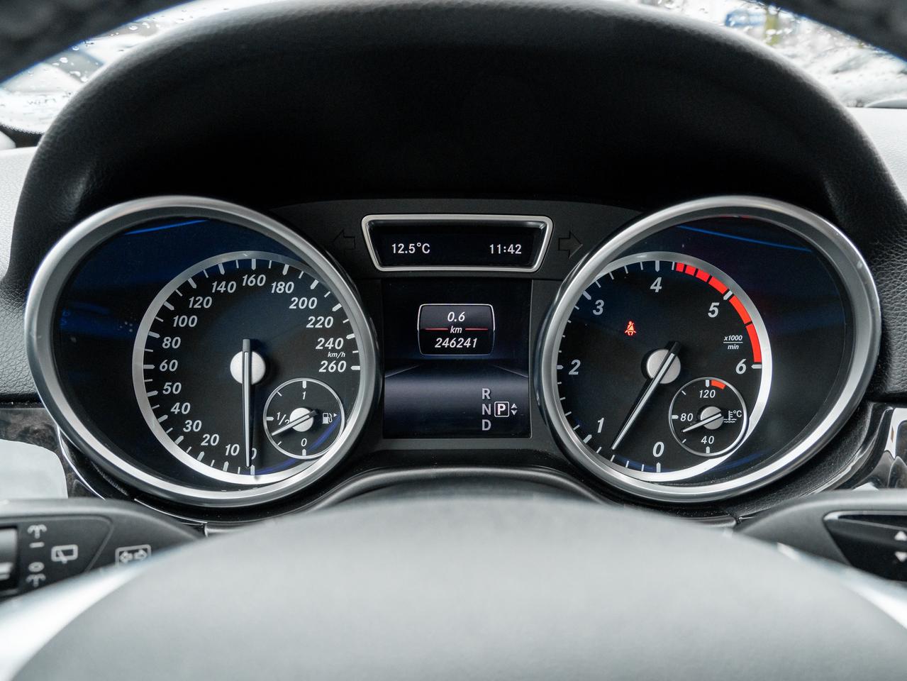 2014 Mercedes-Benz M-Class 4MATIC 4dr ML350 BlueTEC Photo